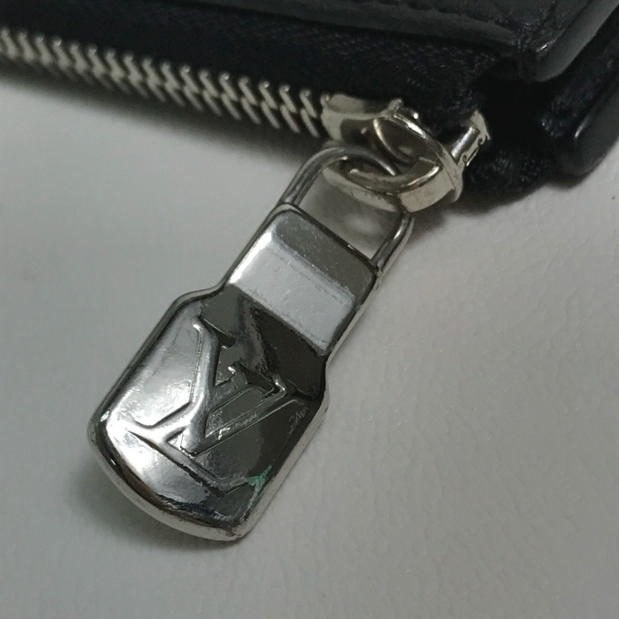 Louis Vuitton Black Noir Leather Clutch Bag Pochette