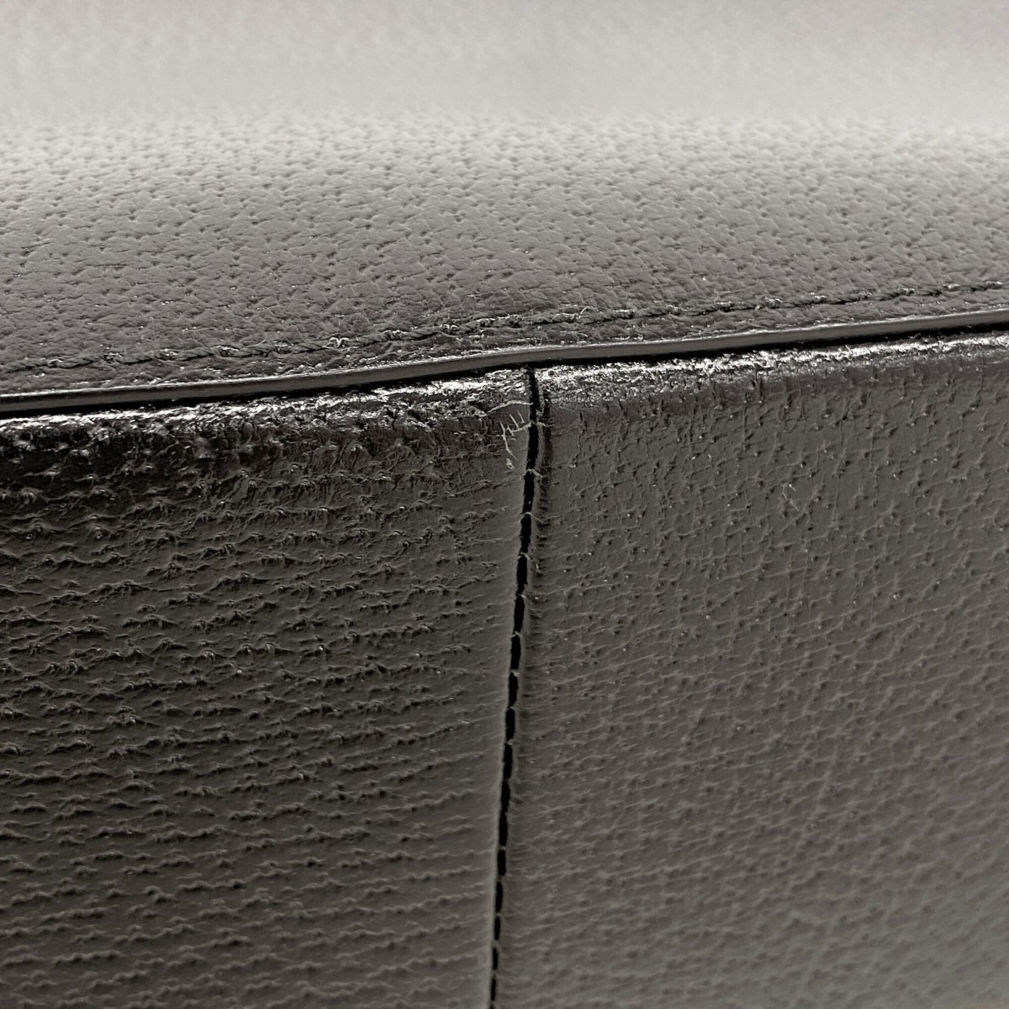Gucci Black Leather Handbag (Pre-Owned)