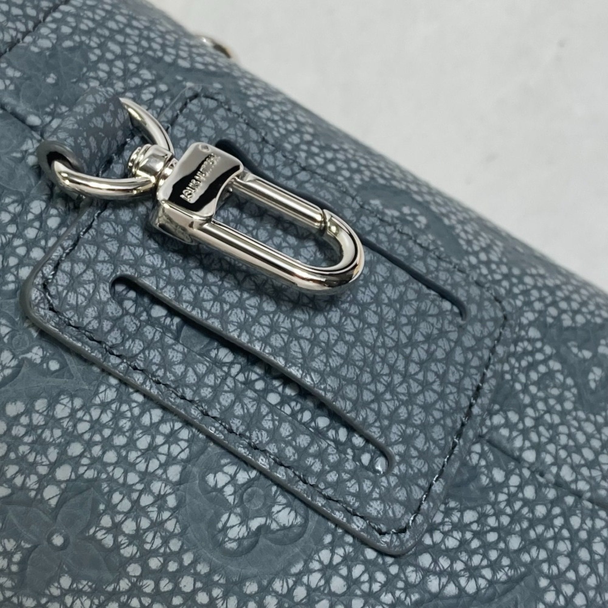 Louis Vuitton Gray Leather Shoulder Bag