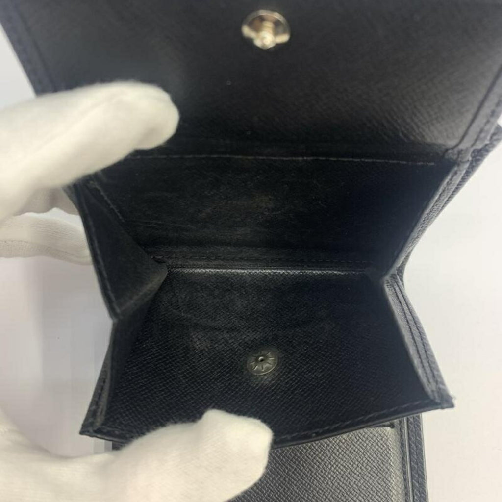 Louis Vuitton Taiga Taiga Leather Wallet