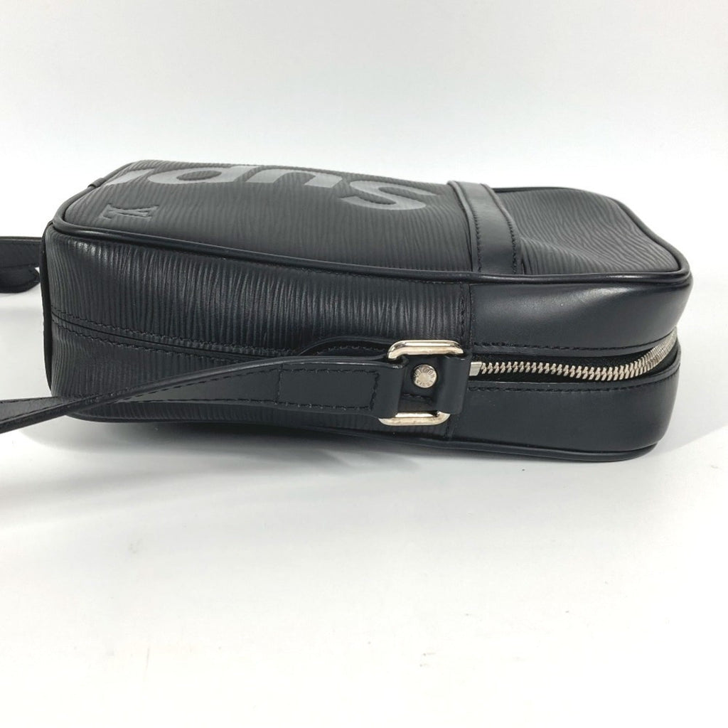Louis Vuitton Black Epi Leather Pochette Shoulder Bag
