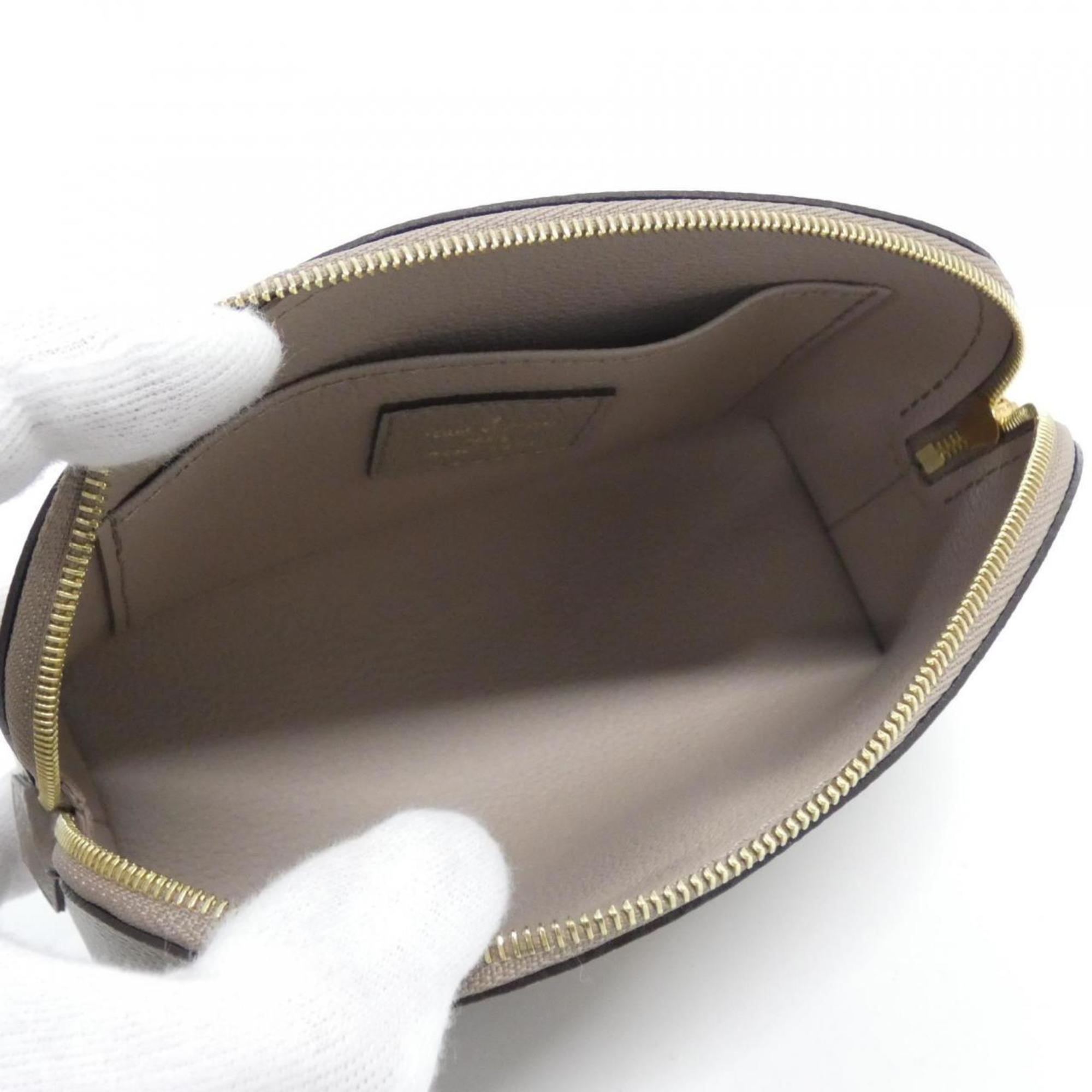 Louis Vuitton Beige Leather Handbag Pochette Pouch