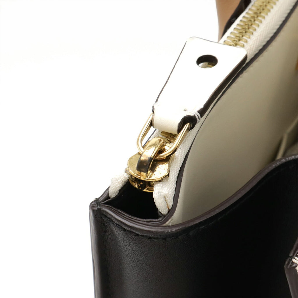 Louis Vuitton White Leather Handbag