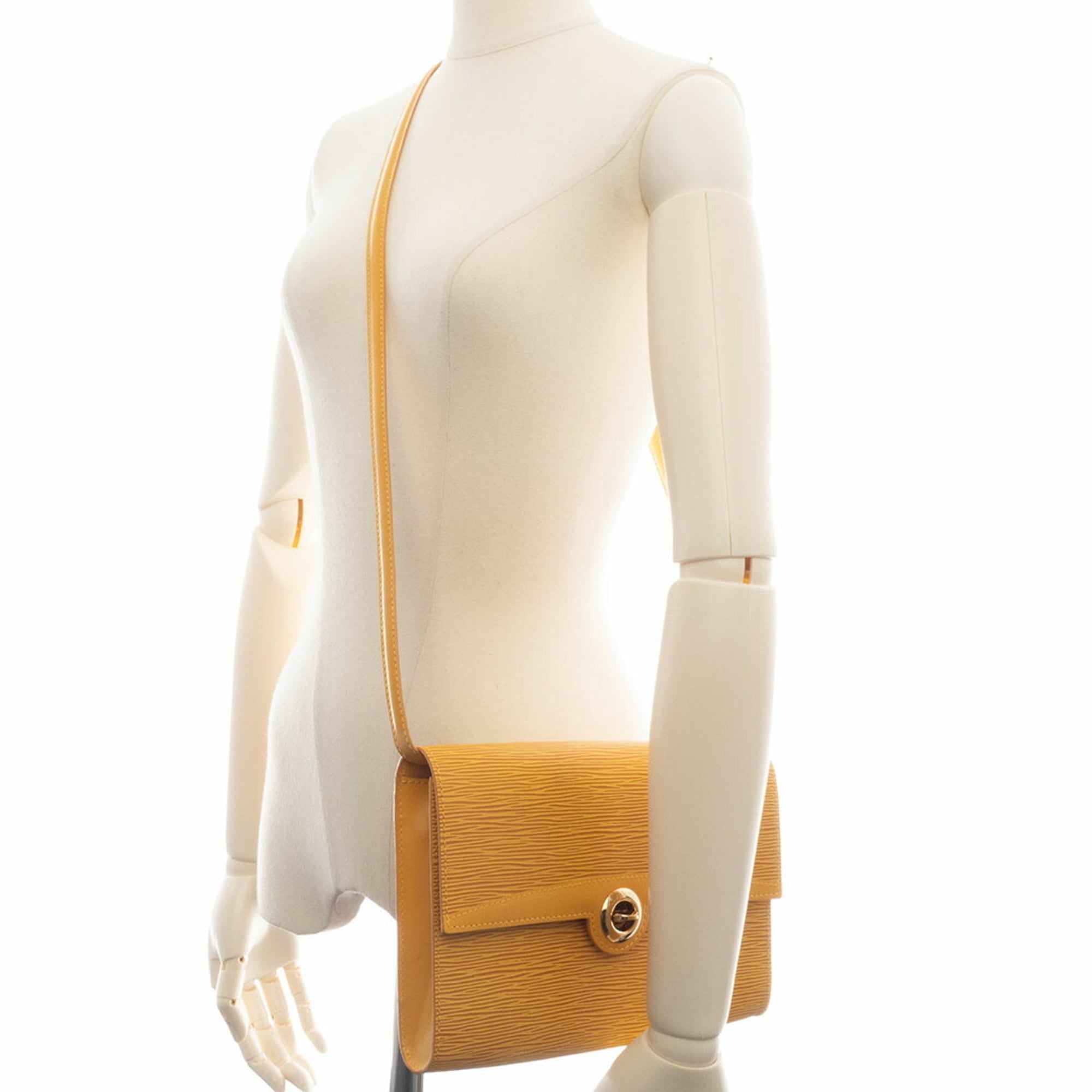 Louis Vuitton Yellow Epi Leather Pochette Shoulder Bag