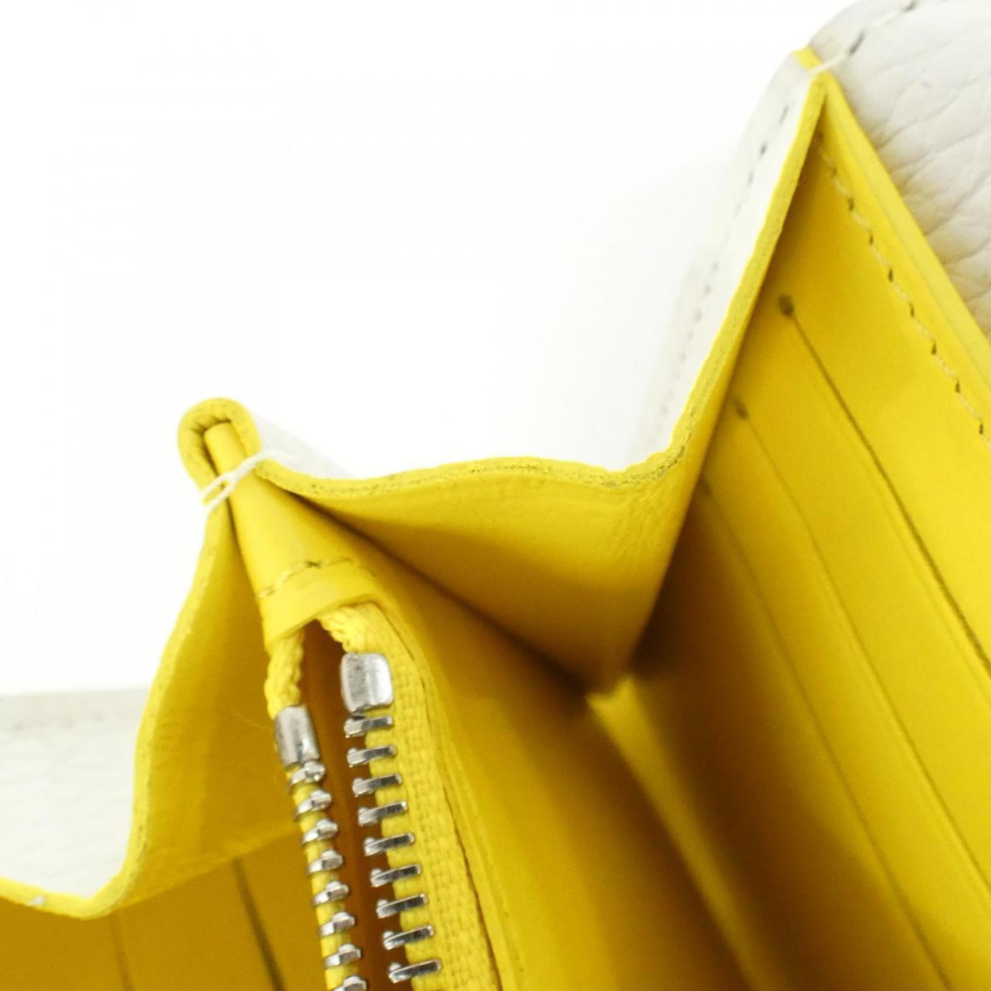 Louis Vuitton Blanc Leather Long Wallet
