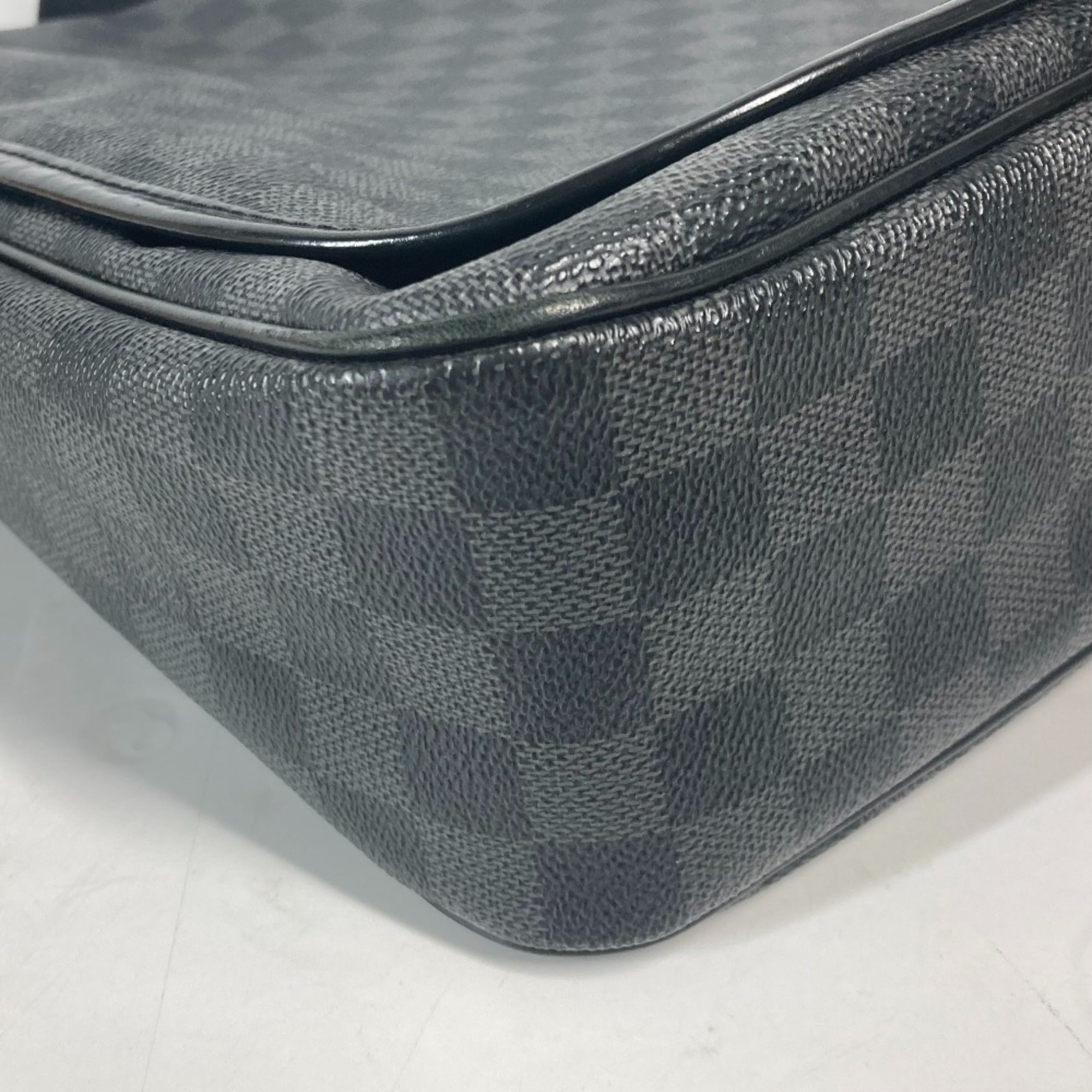 Louis Vuitton Black Damier Graphite Messenger Bag Shoulder Bag