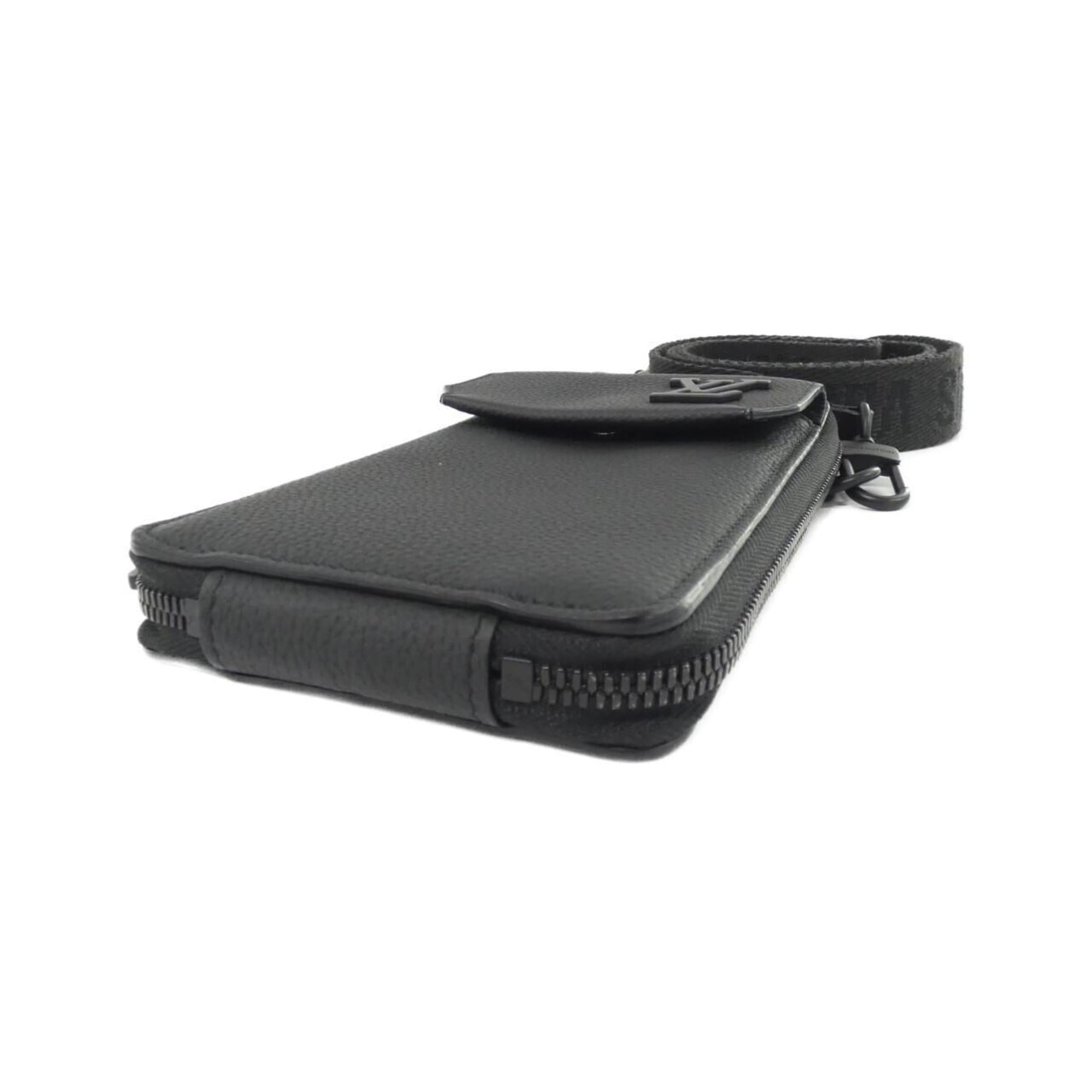Louis Vuitton Black Leather Pouch Shoulder Bag
