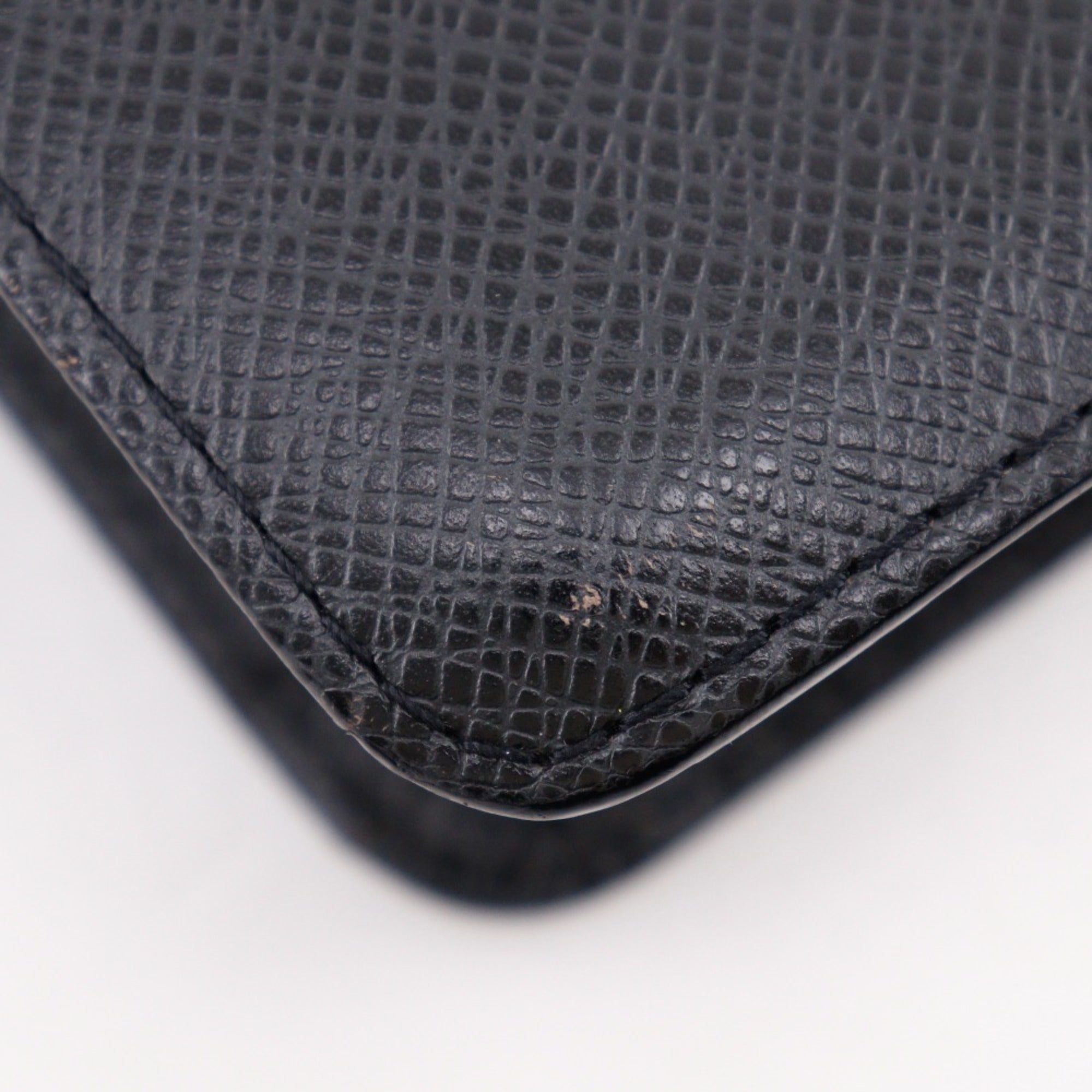 Louis Vuitton Taiga Ardoise Black Taiga Leather Pochette