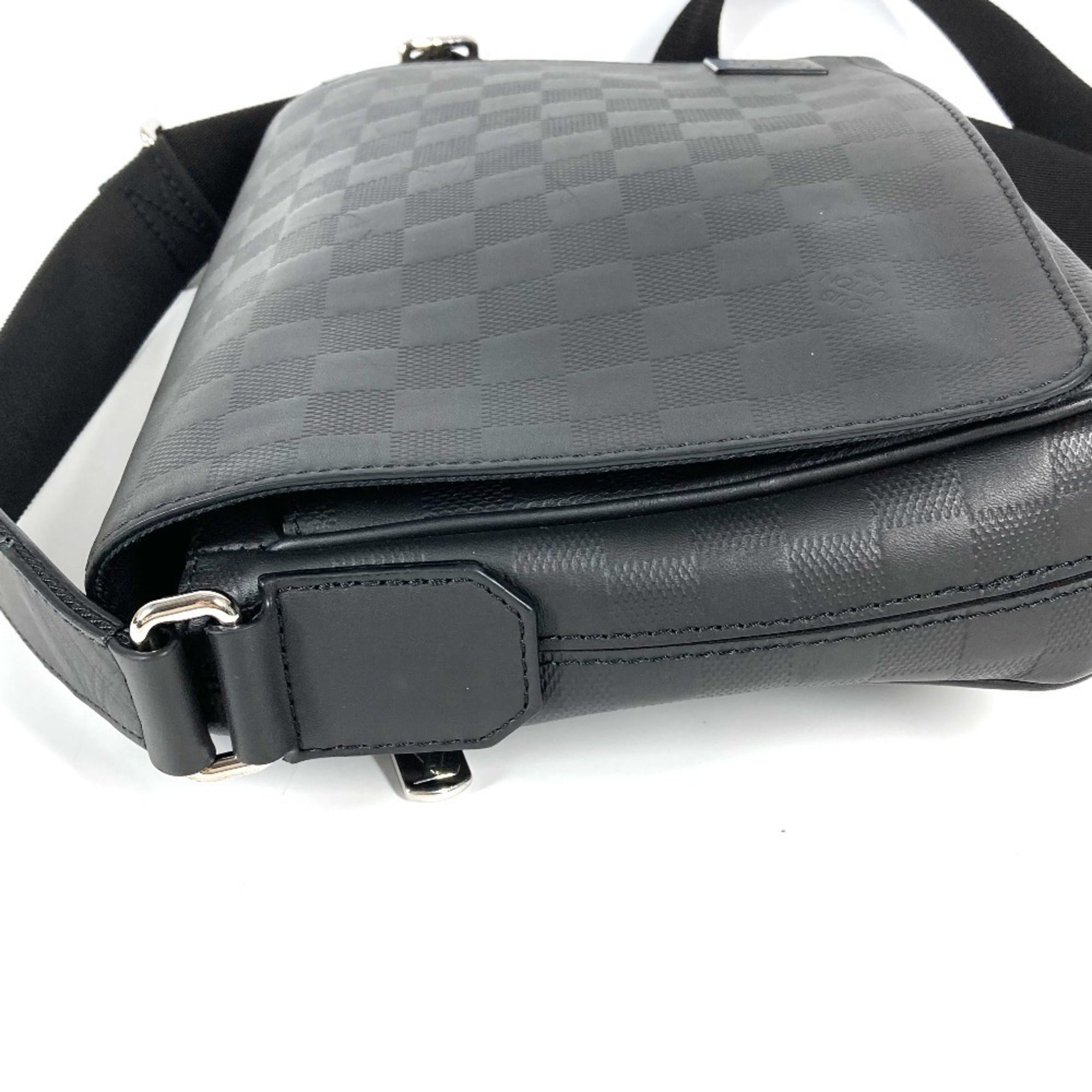 Louis Vuitton Black Noir Damier Infini Messenger Bag Shoulder Bag