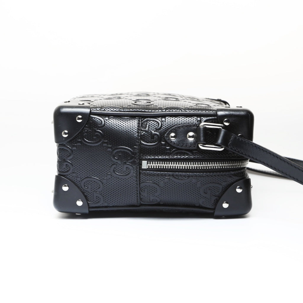 Gucci Black Embossed Shoulder Bag (Pre-Owned)