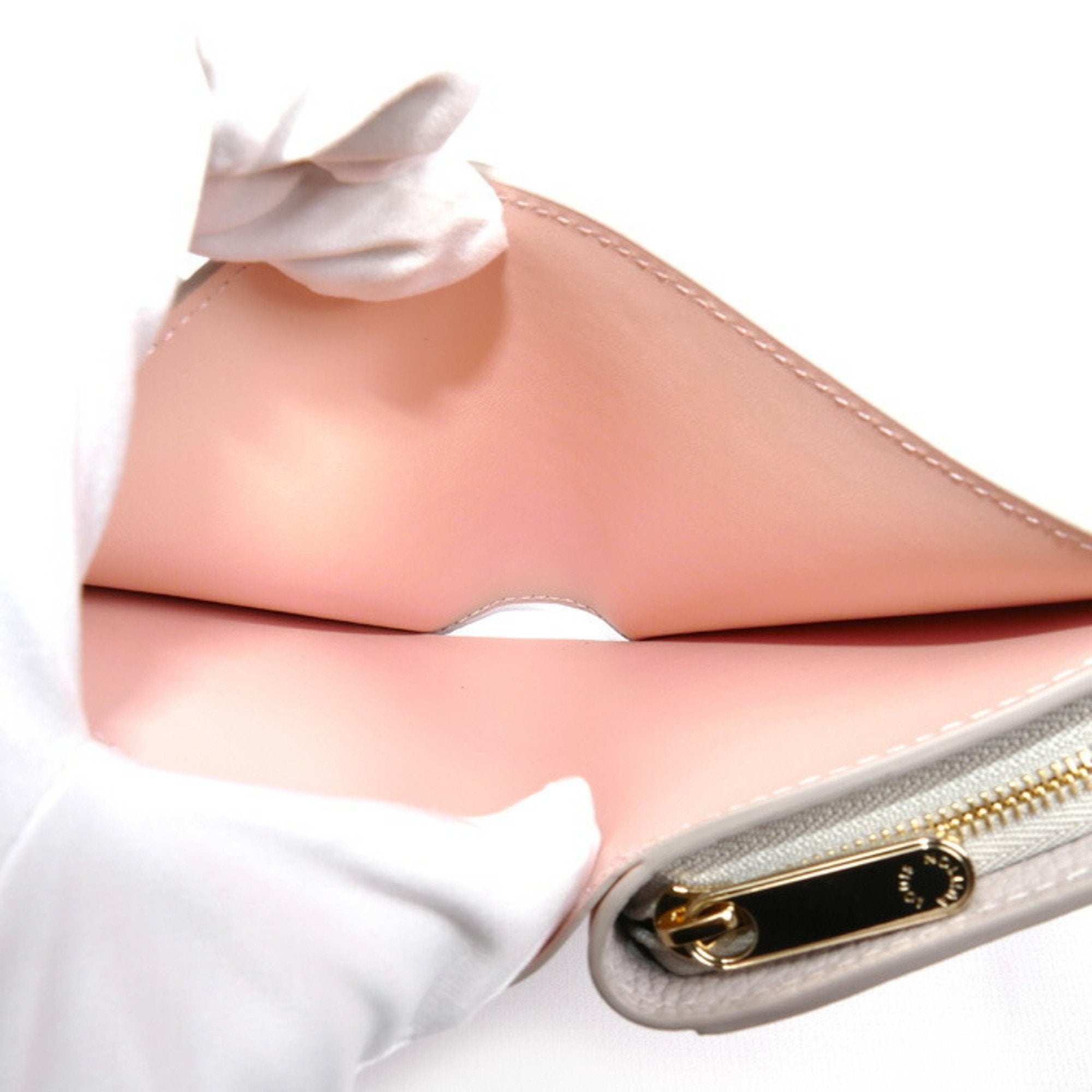 Louis Vuitton Grayish Pink Mahina Leather Wallet