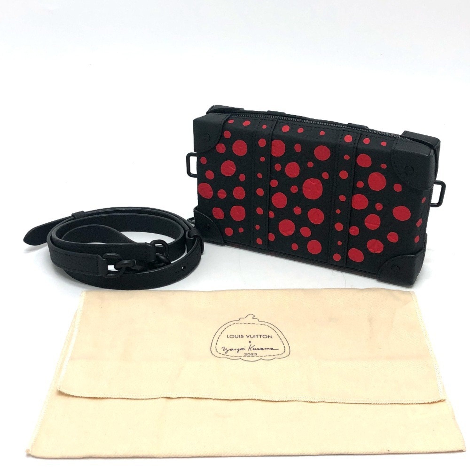 Louis Vuitton Black Leather Shoulder Bag