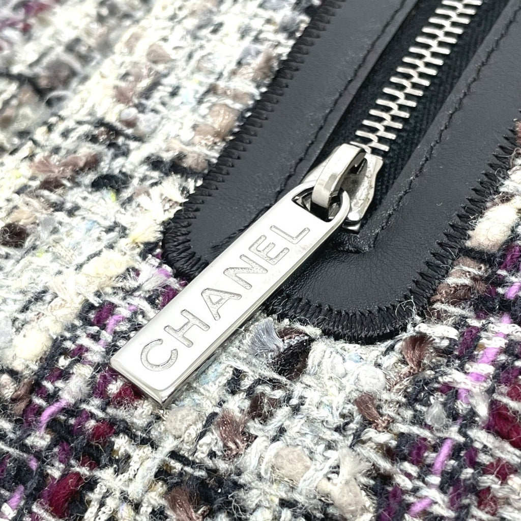 Chanel Gray Tweed Shoulder Bag
