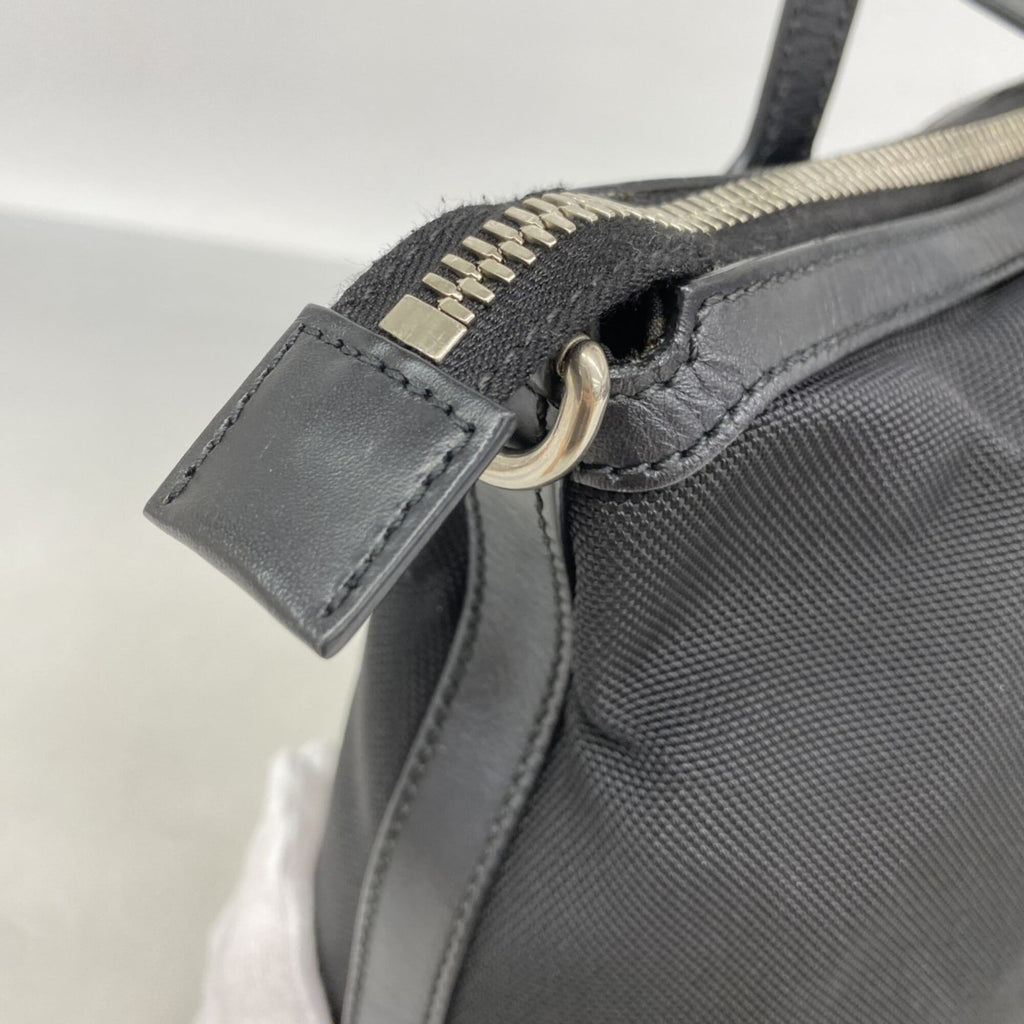 Gucci Black Nylon Handbag (Pre-Owned)