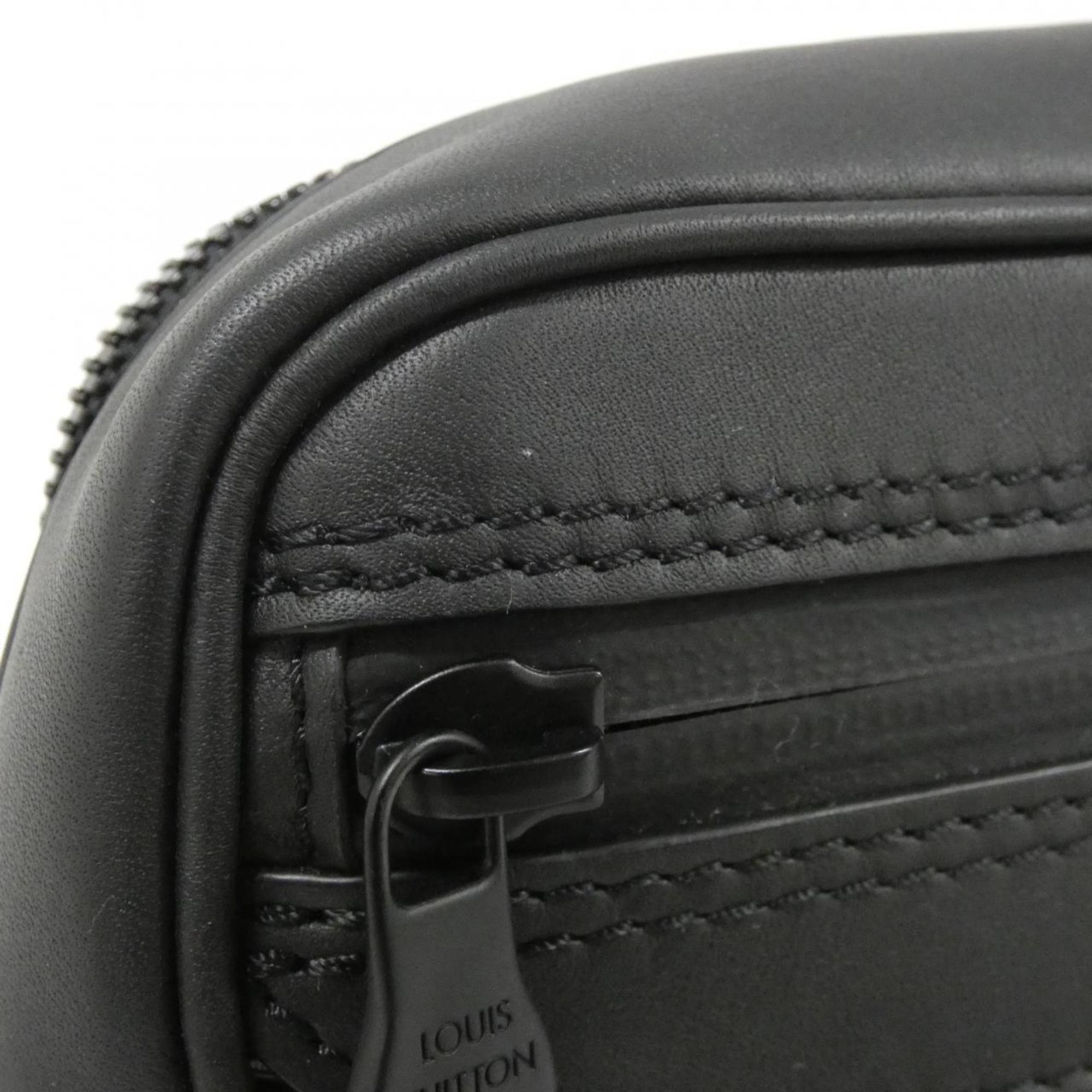 Louis Vuitton Black Nylon Leather Shoulder Bag