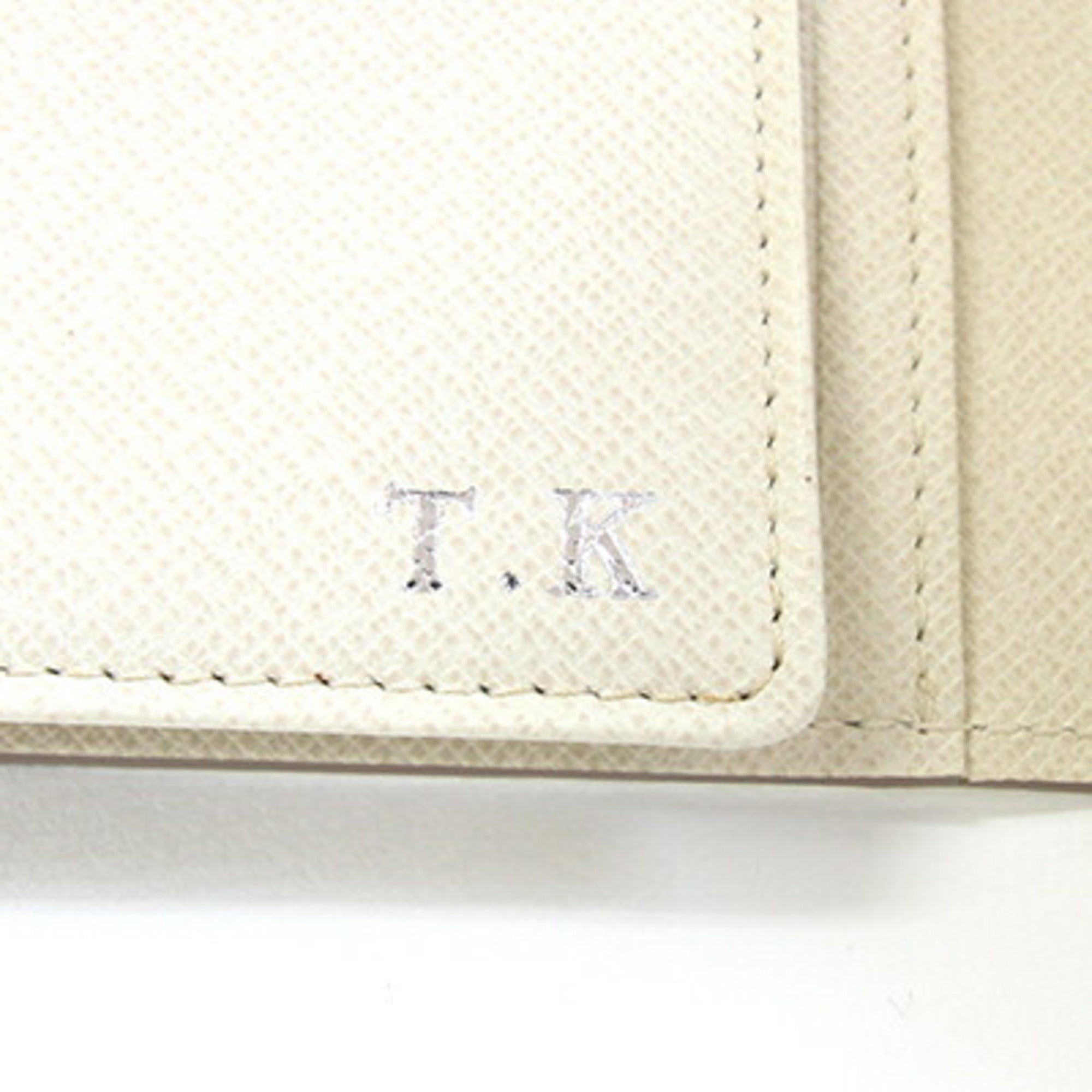 Louis Vuitton Ivory Lv Off White Wallet (Tri-Fold)