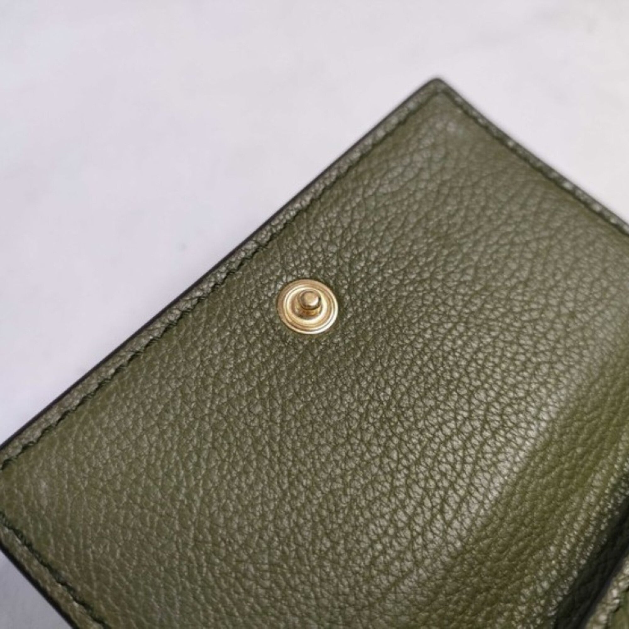 Gucci Green Leather Wallet (Tri-Fold) (Pre-Owned)