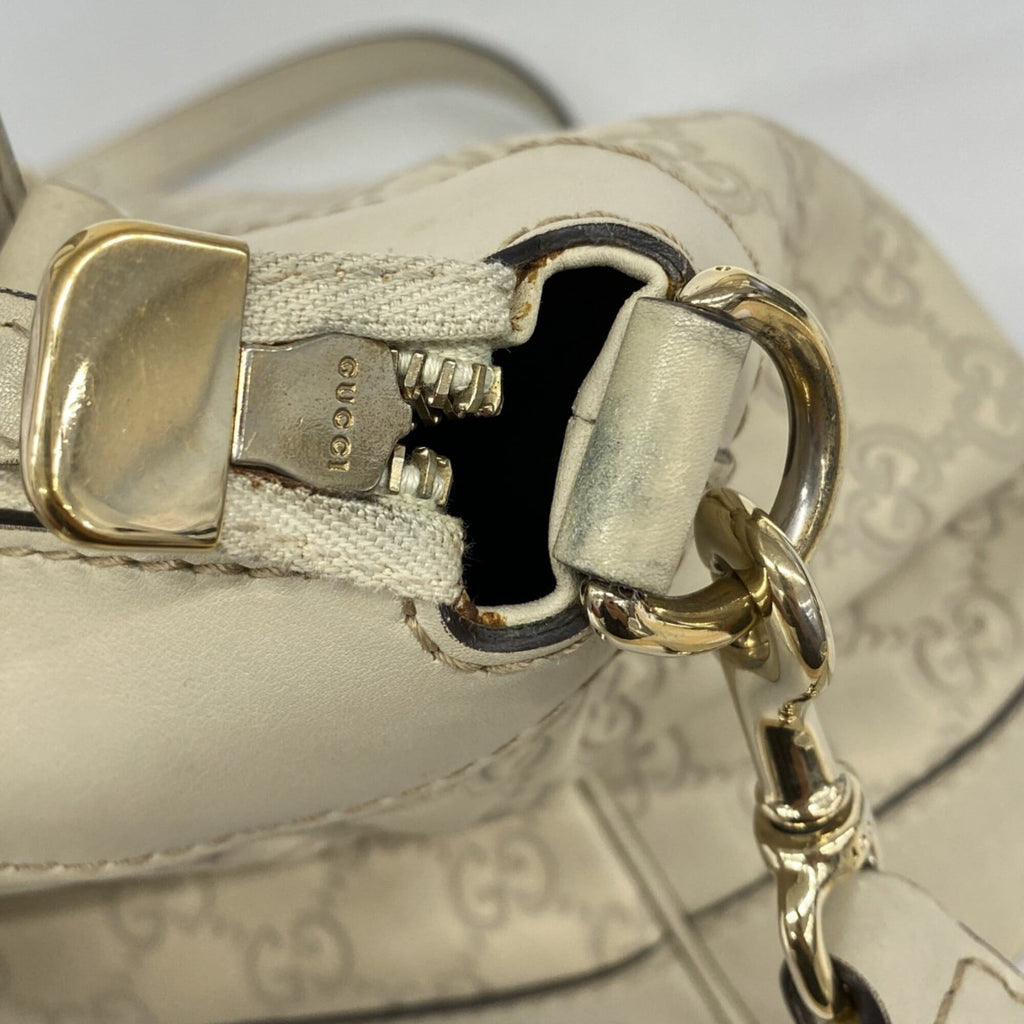 Gucci Ivory Leather Handbag (Pre-Owned)