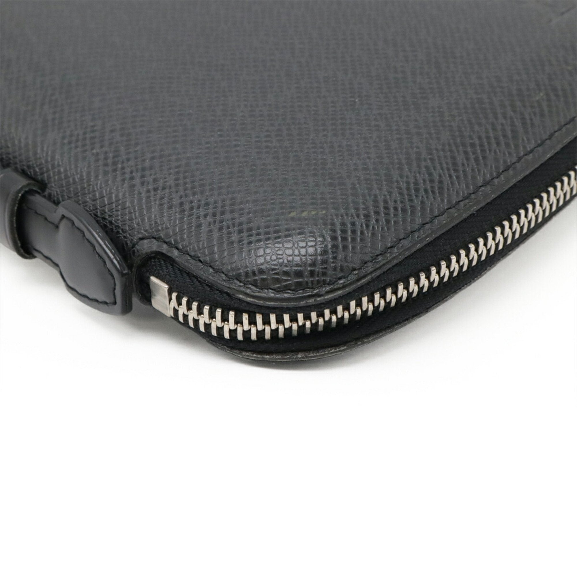 Louis Vuitton Ardoise Taiga Leather Pouch