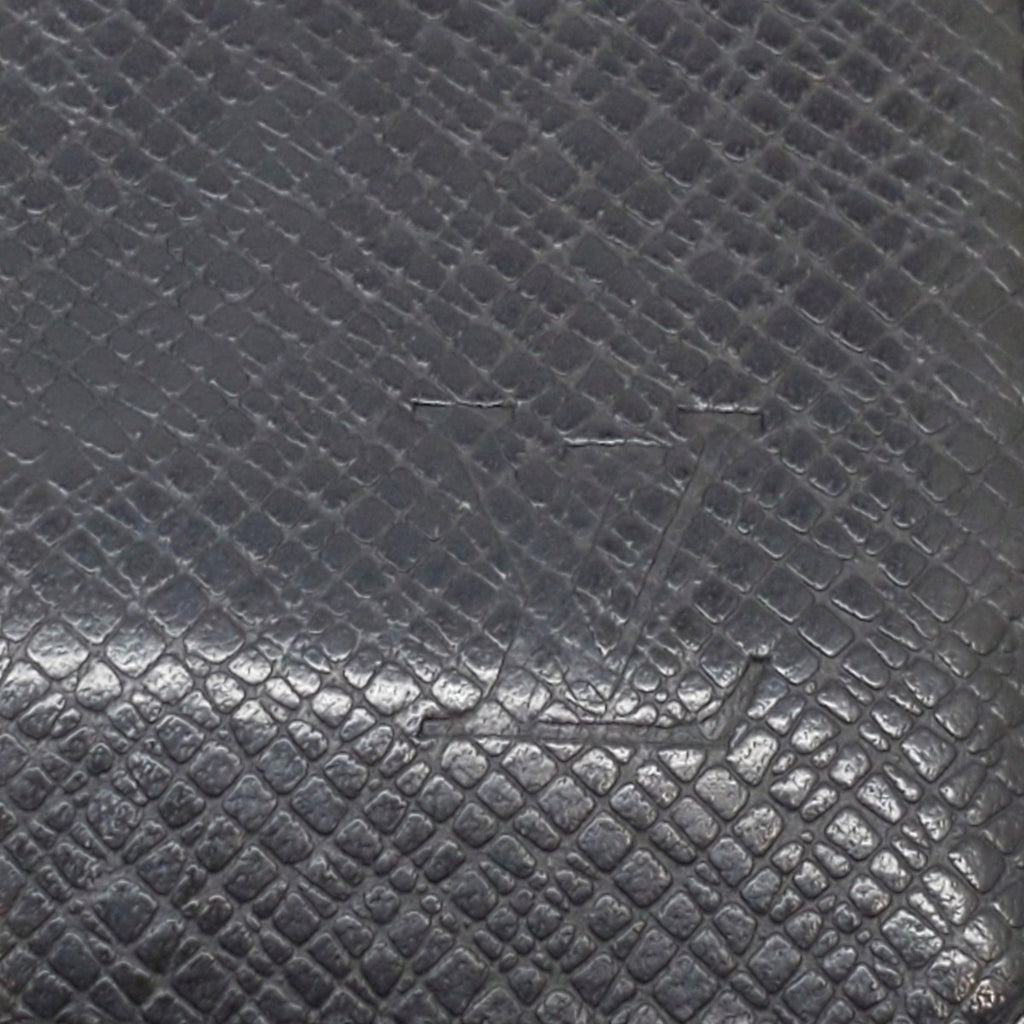 Louis Vuitton Taiga Black Taiga Leather Coin Purse/Coin Case