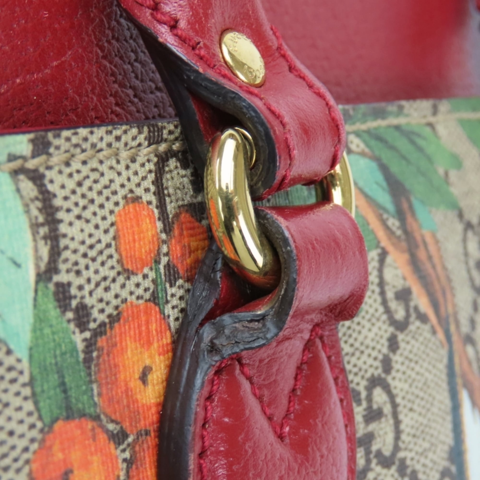 Gucci Beige Multi-Color Red Color Gg Supreme Canvas Handbag Shoulder Bag (Pre-Owned)