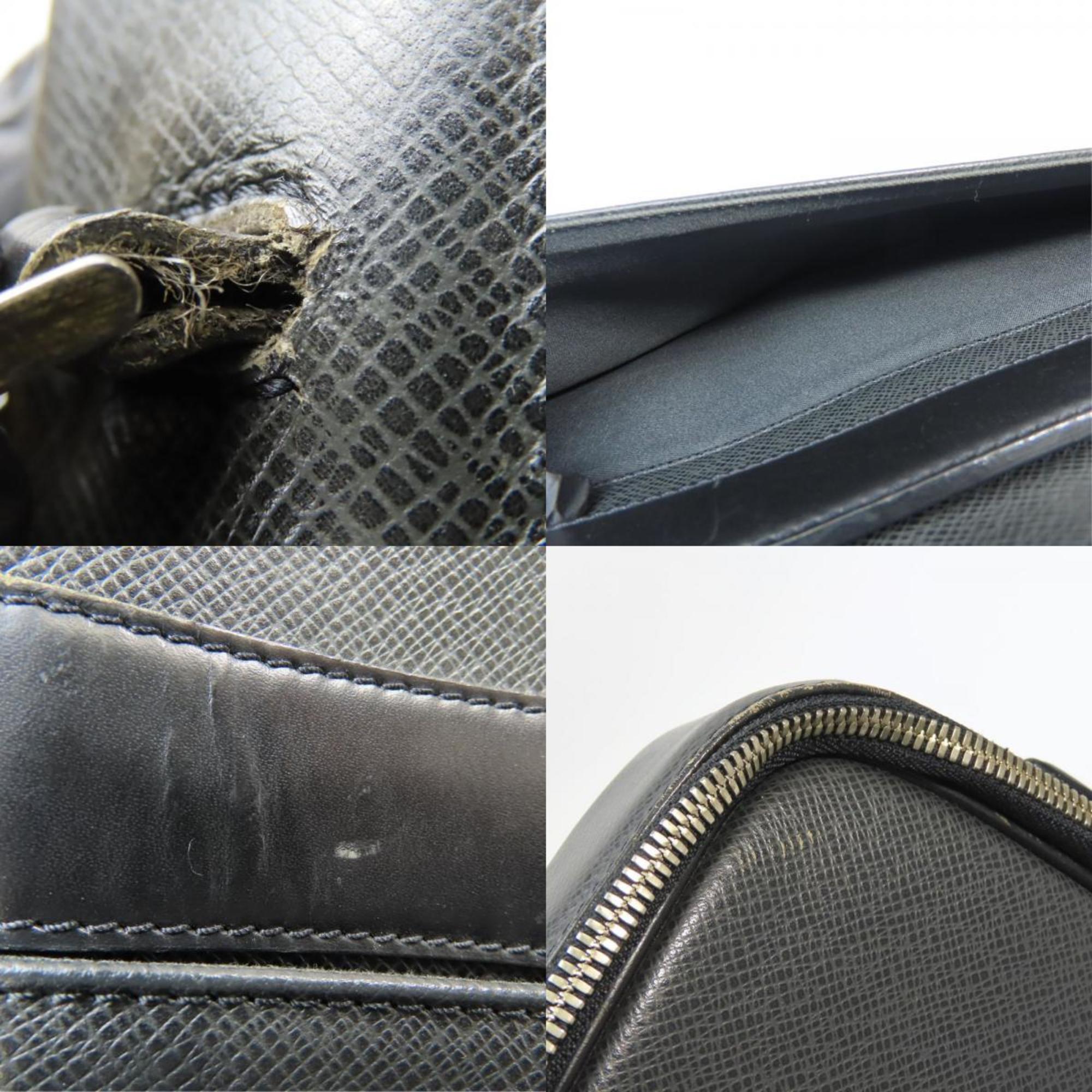 Louis Vuitton Ardoise Taiga Leather Shoulder Bag