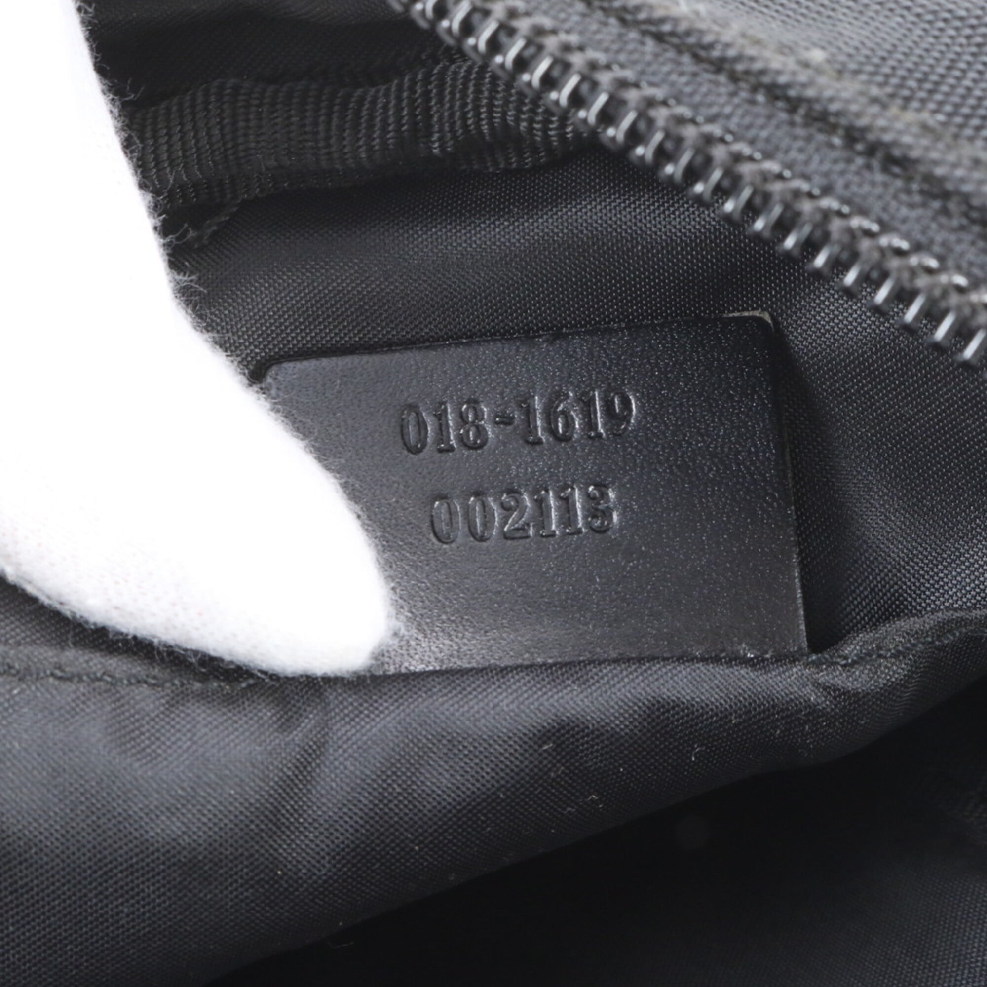 Gucci Black Leather Nylon Shoulder Bag (Pre-Owned)