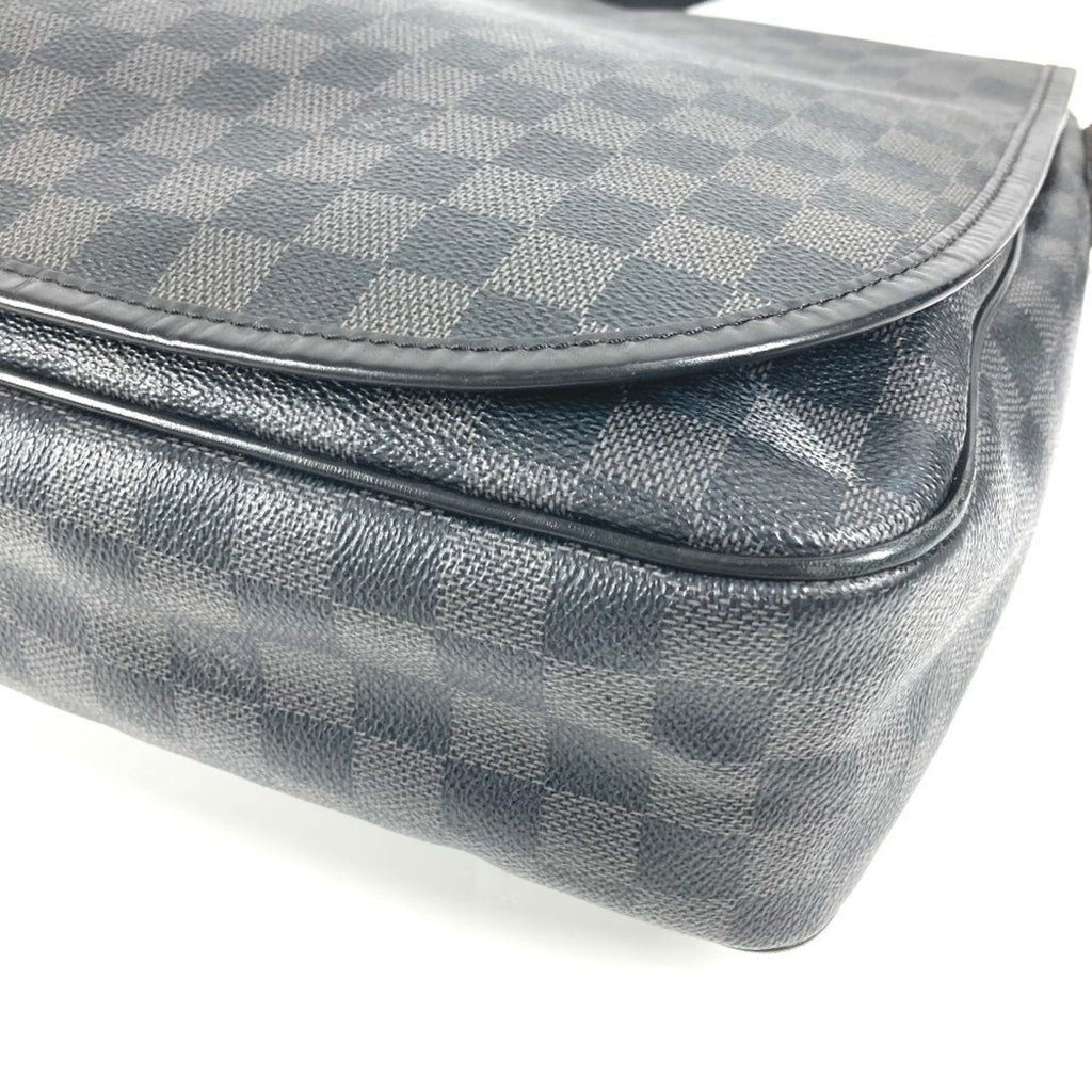 Louis Vuitton Black Damier Graphite Messenger Bag Shoulder Bag
