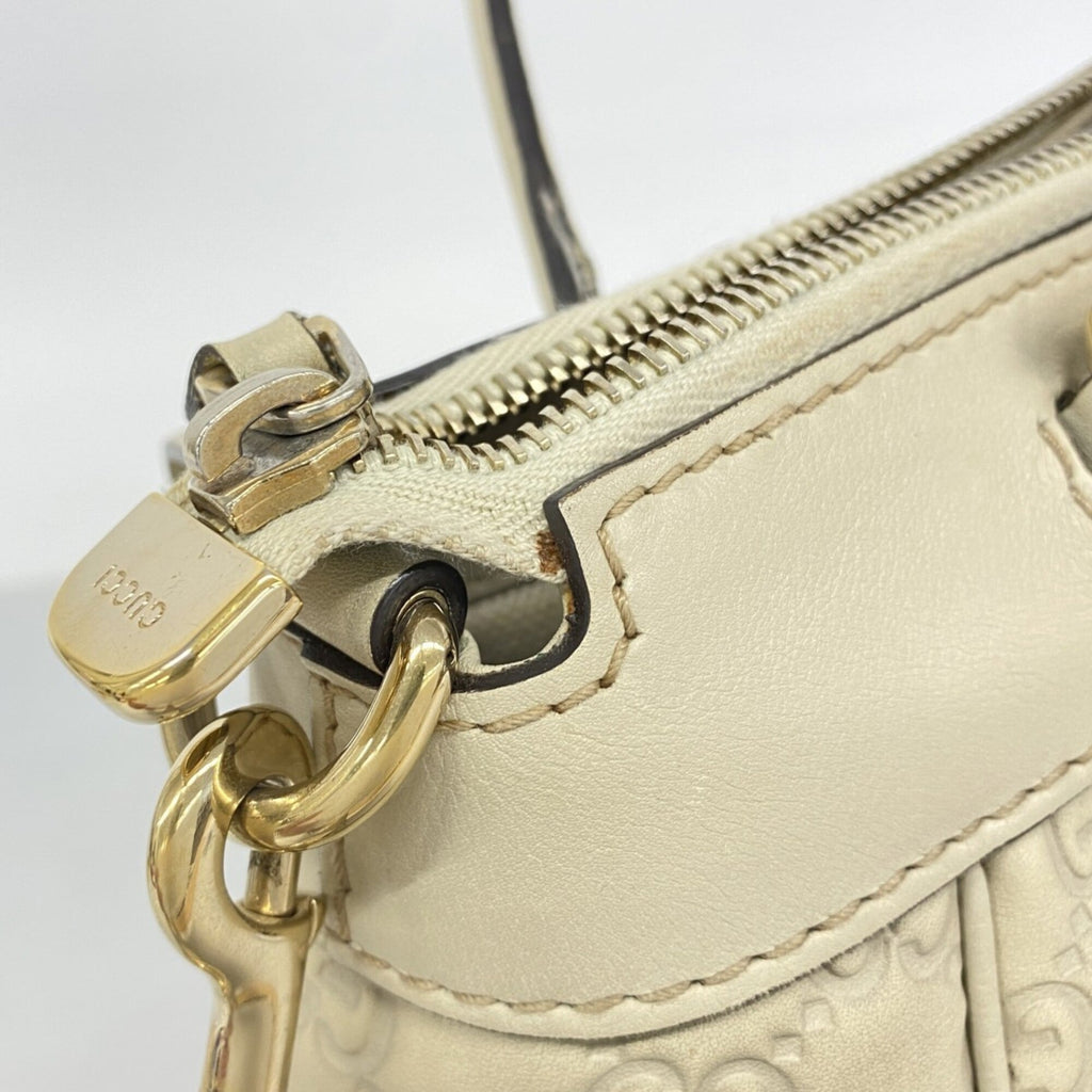 Gucci Ivory Leather Handbag (Pre-Owned)