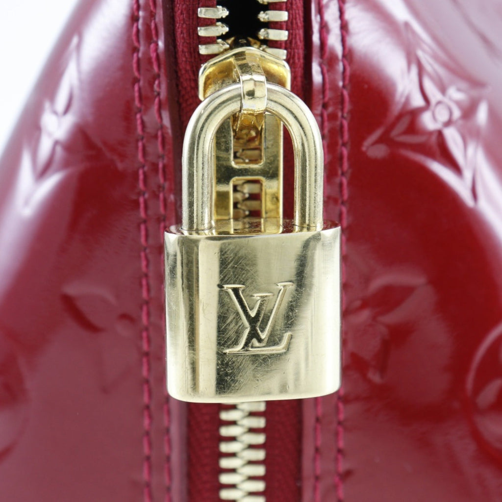 Louis Vuitton Pomme D'amour Red Color Monogram Vernis Handbag