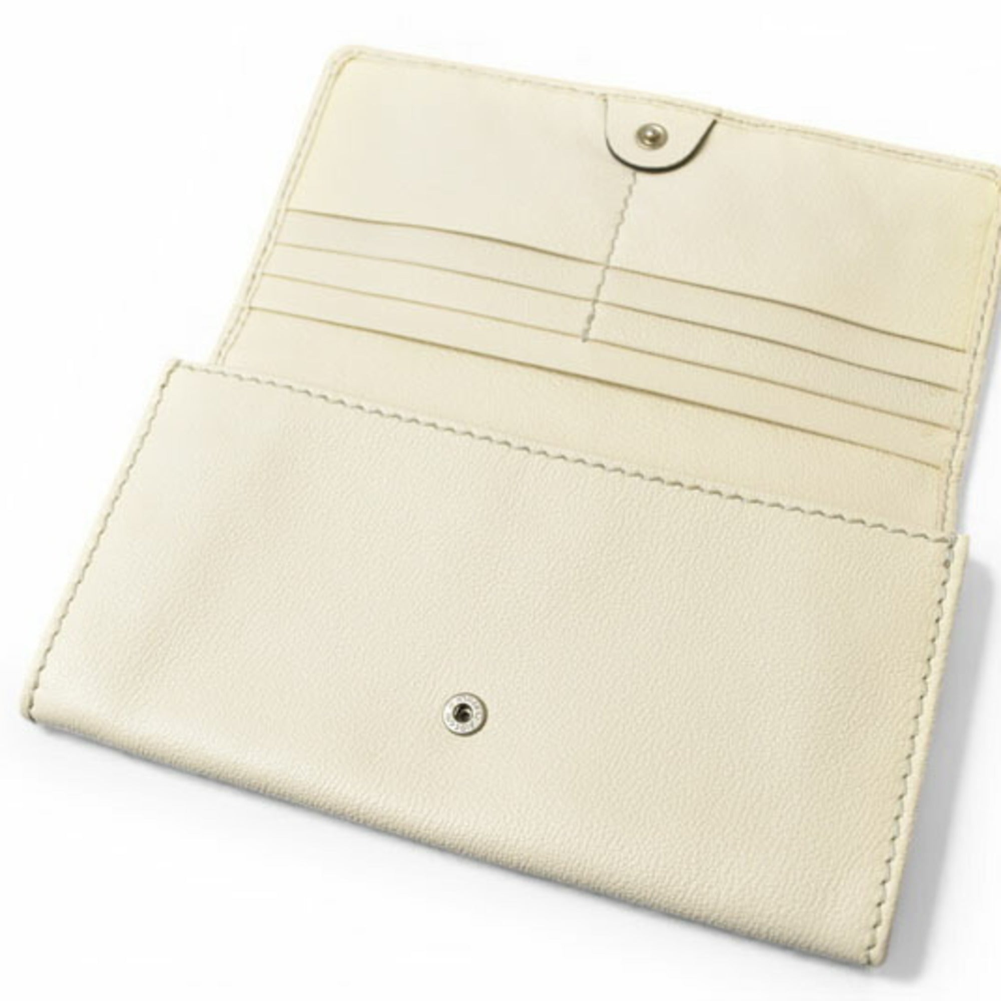 Chloé Off-White Leather Long Wallet (Bi-Fold) (Pre-Owned)