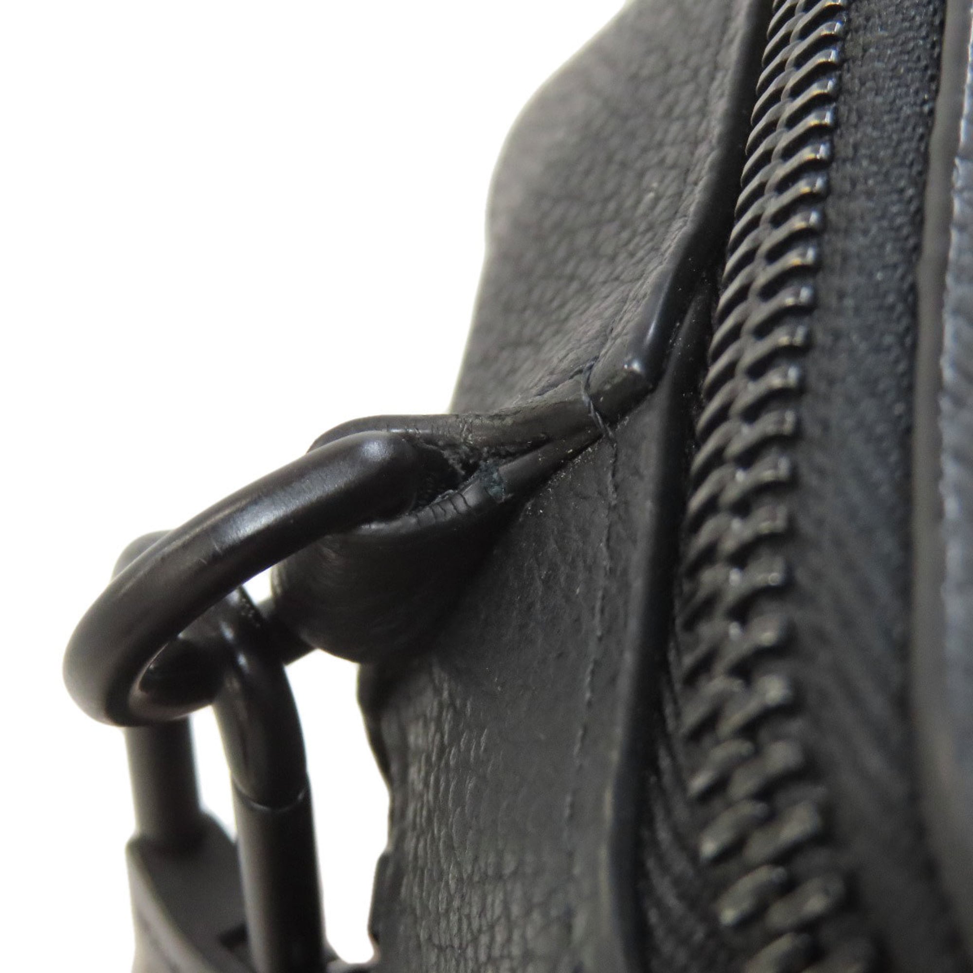 Louis Vuitton Noir Shoulder Bag
