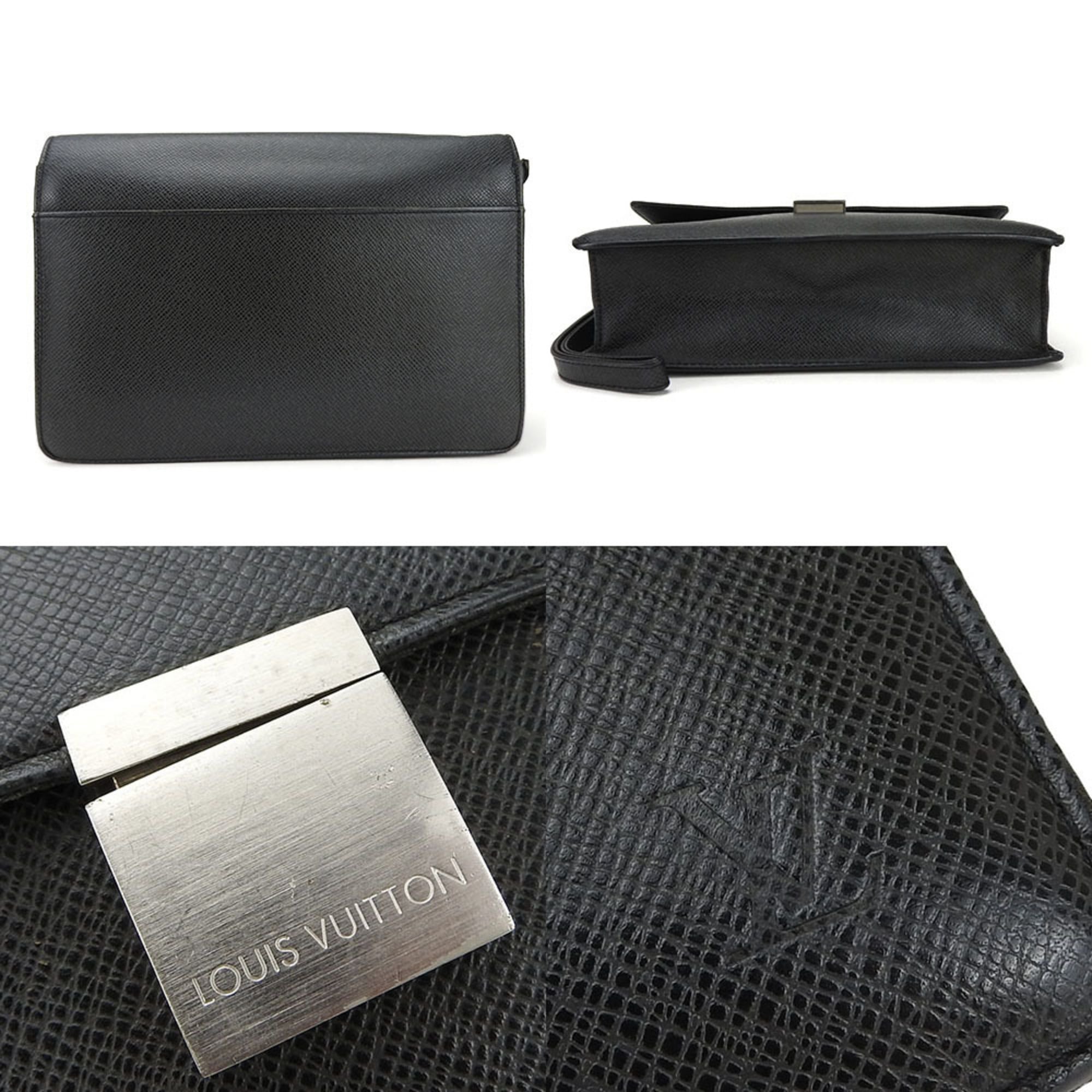 Louis Vuitton Taiga Ardoise Taiga Leather Shoulder Bag