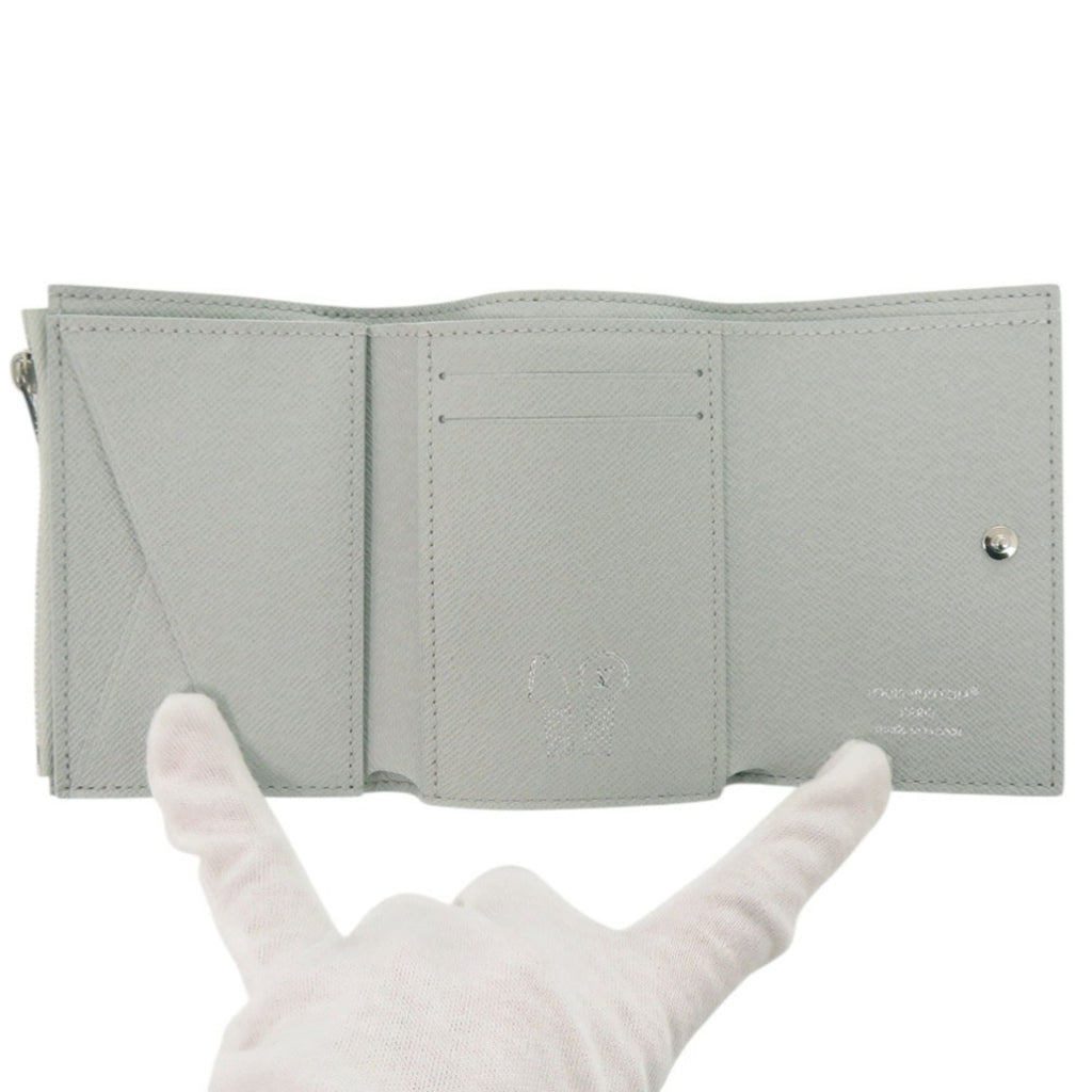 Louis Vuitton Gray Monogram Wallet (Tri-Fold)