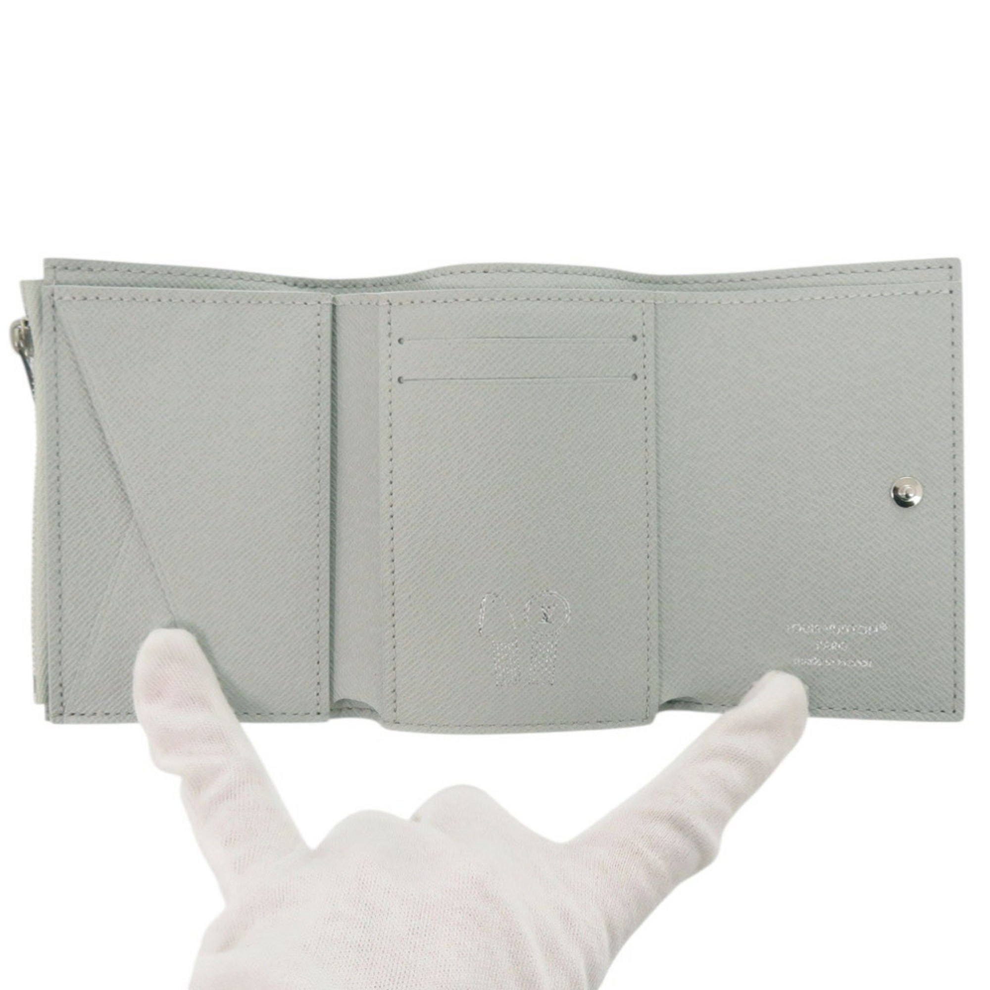 Louis Vuitton Gray Monogram Wallet (Tri-Fold)