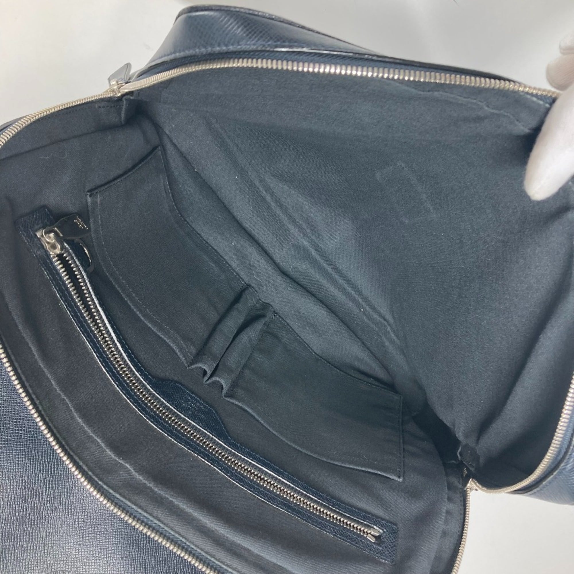 Louis Vuitton Boreal Dark Navy Taiga Leather Leather Briefcase