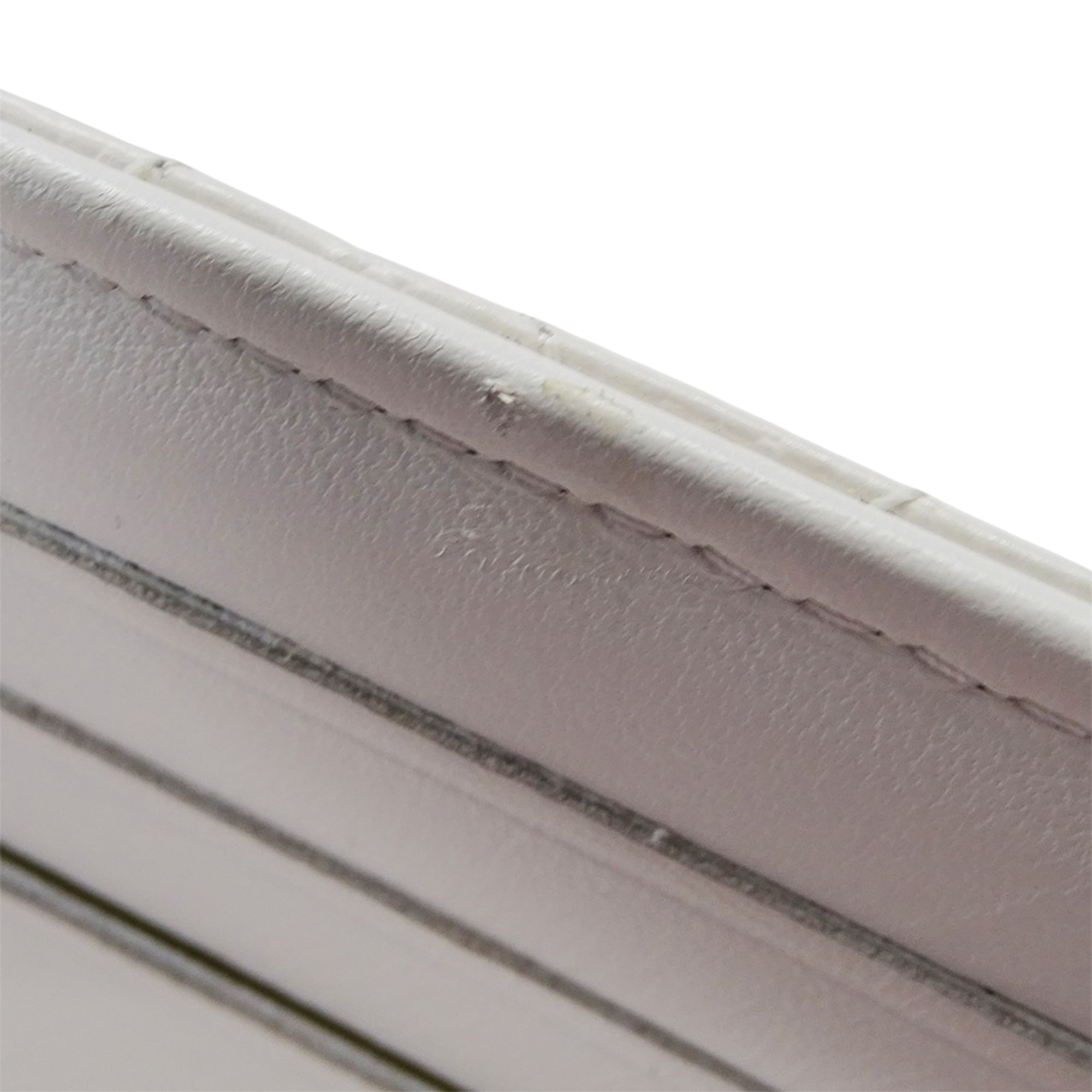 Chanel White Grained Calfskin Wallet (Tri-Fold)