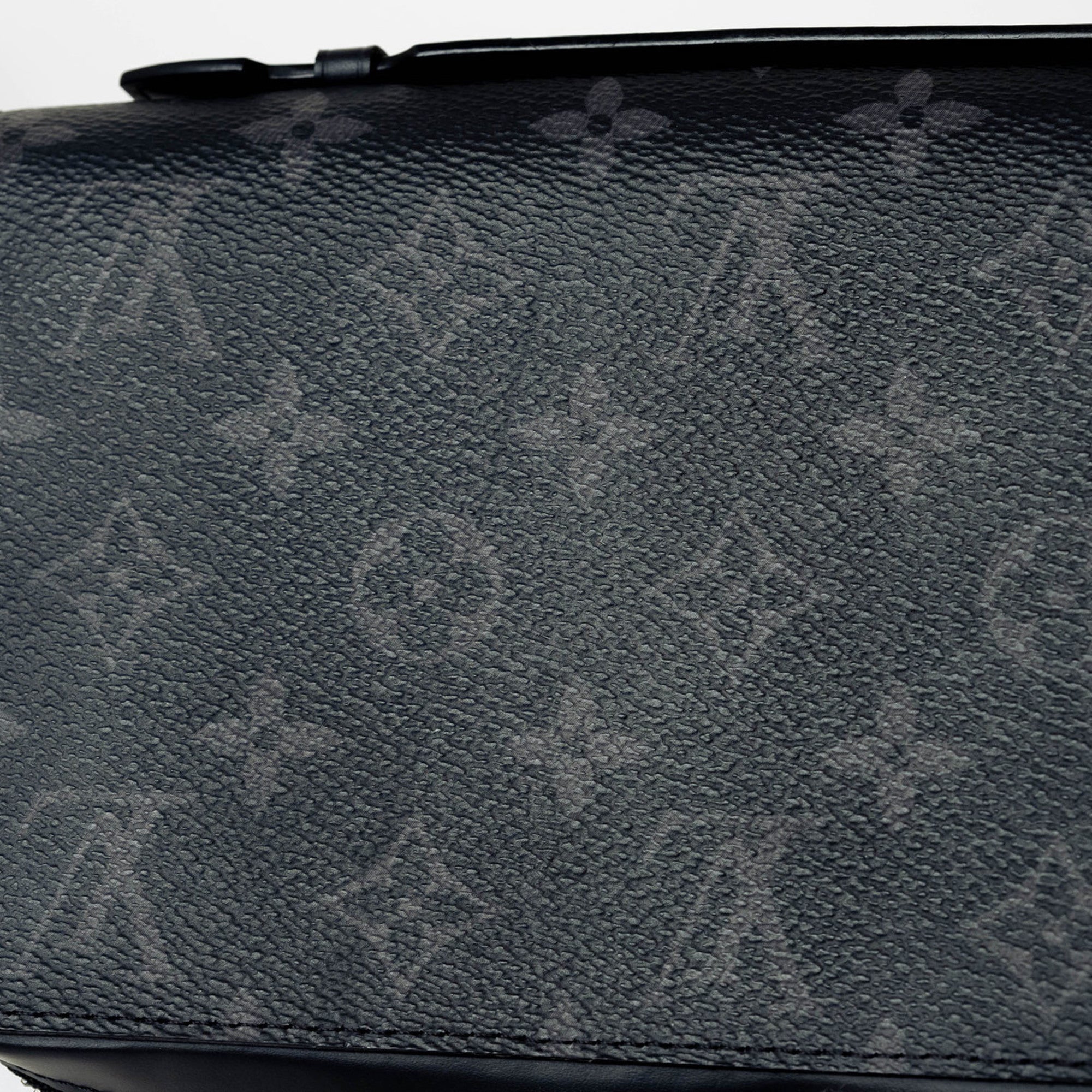 Louis Vuitton Monogram Eclipse Monogram Eclipse Long Wallet