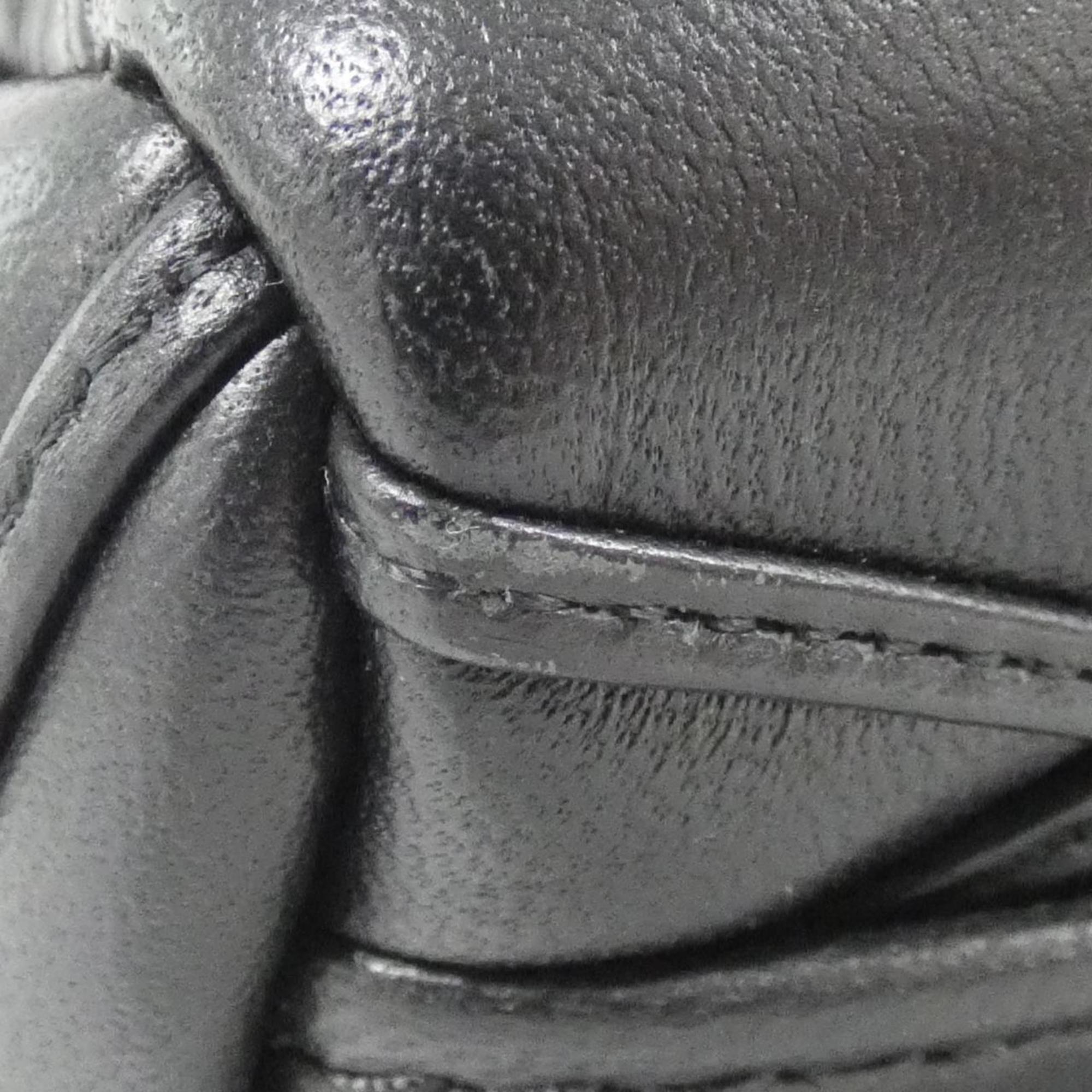 Louis Vuitton Black Leather Shoulder Bag