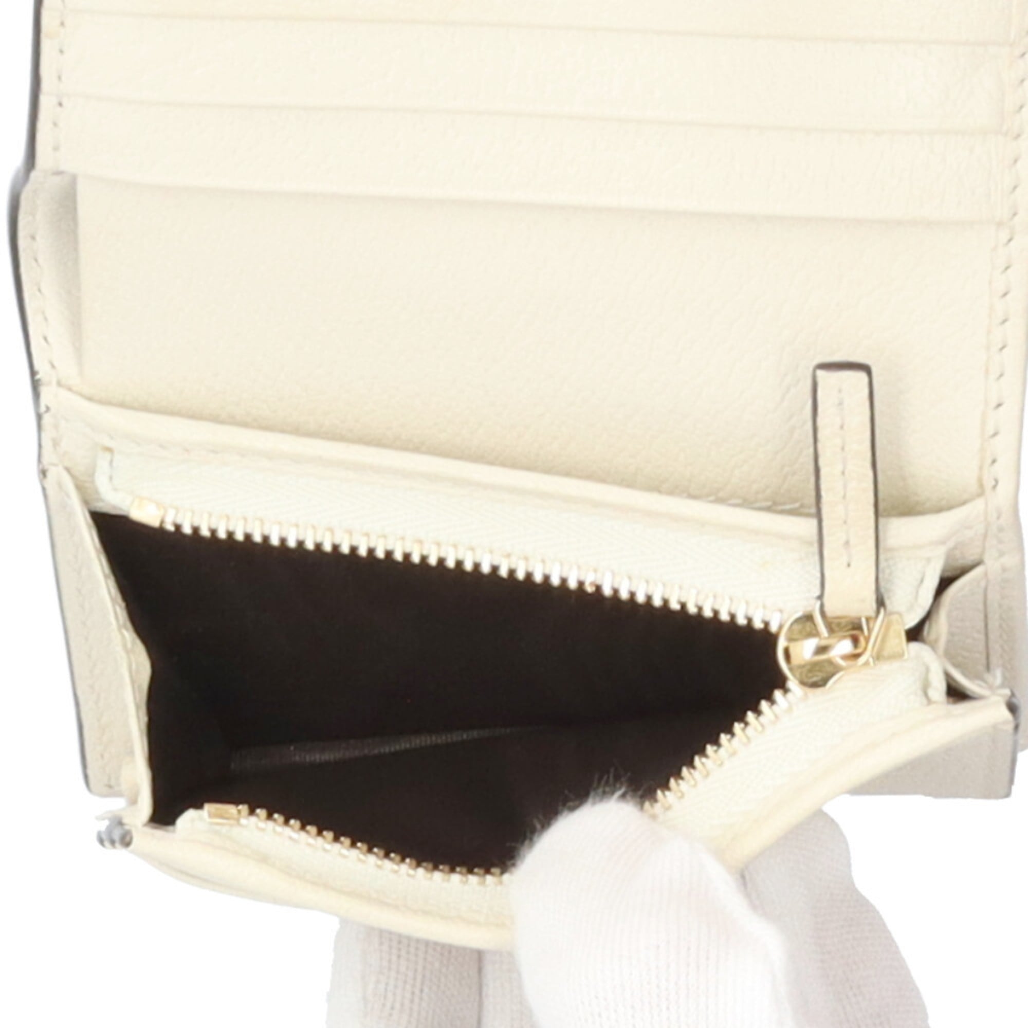 Gucci Ivory White Leather Wallet (Bi-Fold) (Pre-Owned)