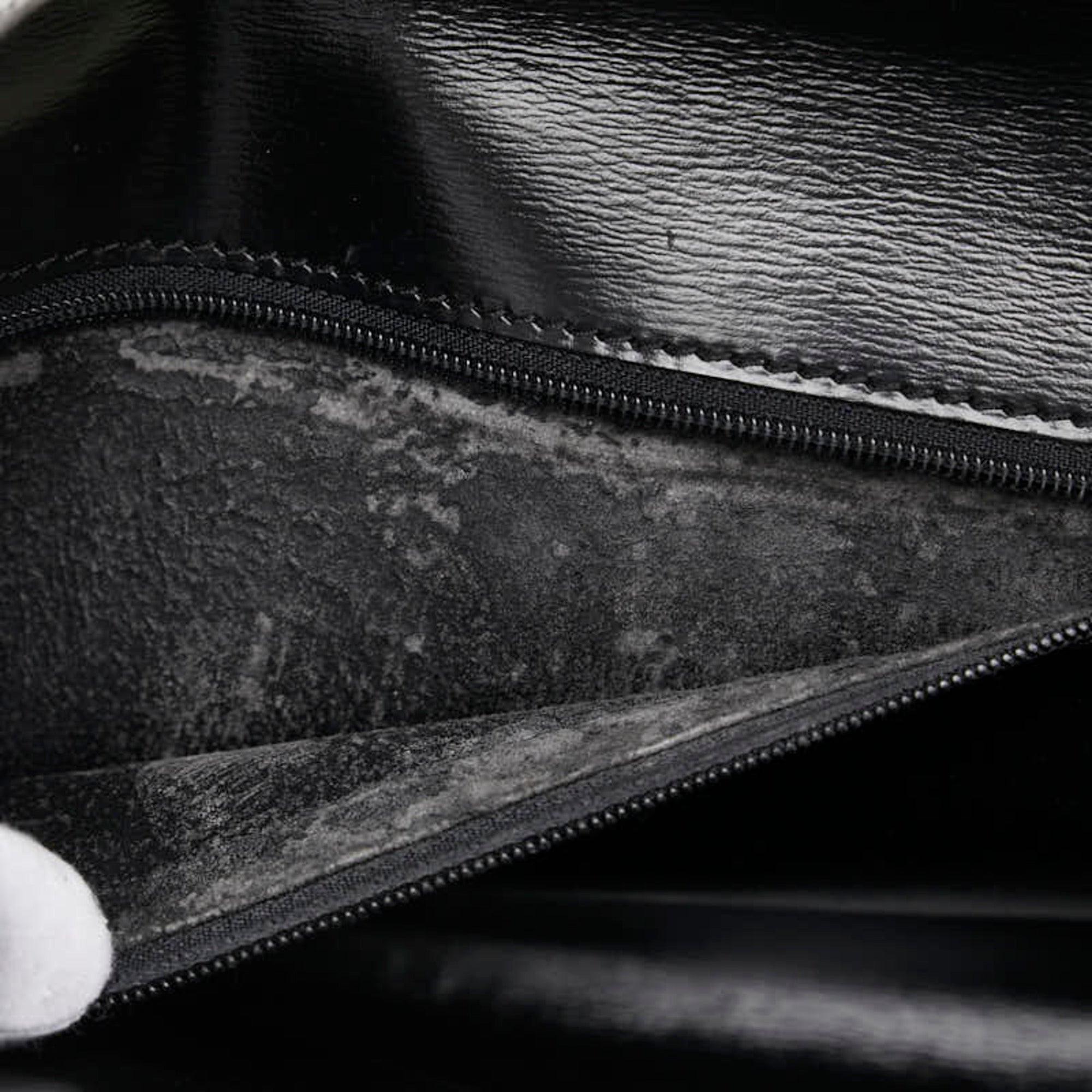 Louis Vuitton Epi Black Noir Leather Shoulder Bag