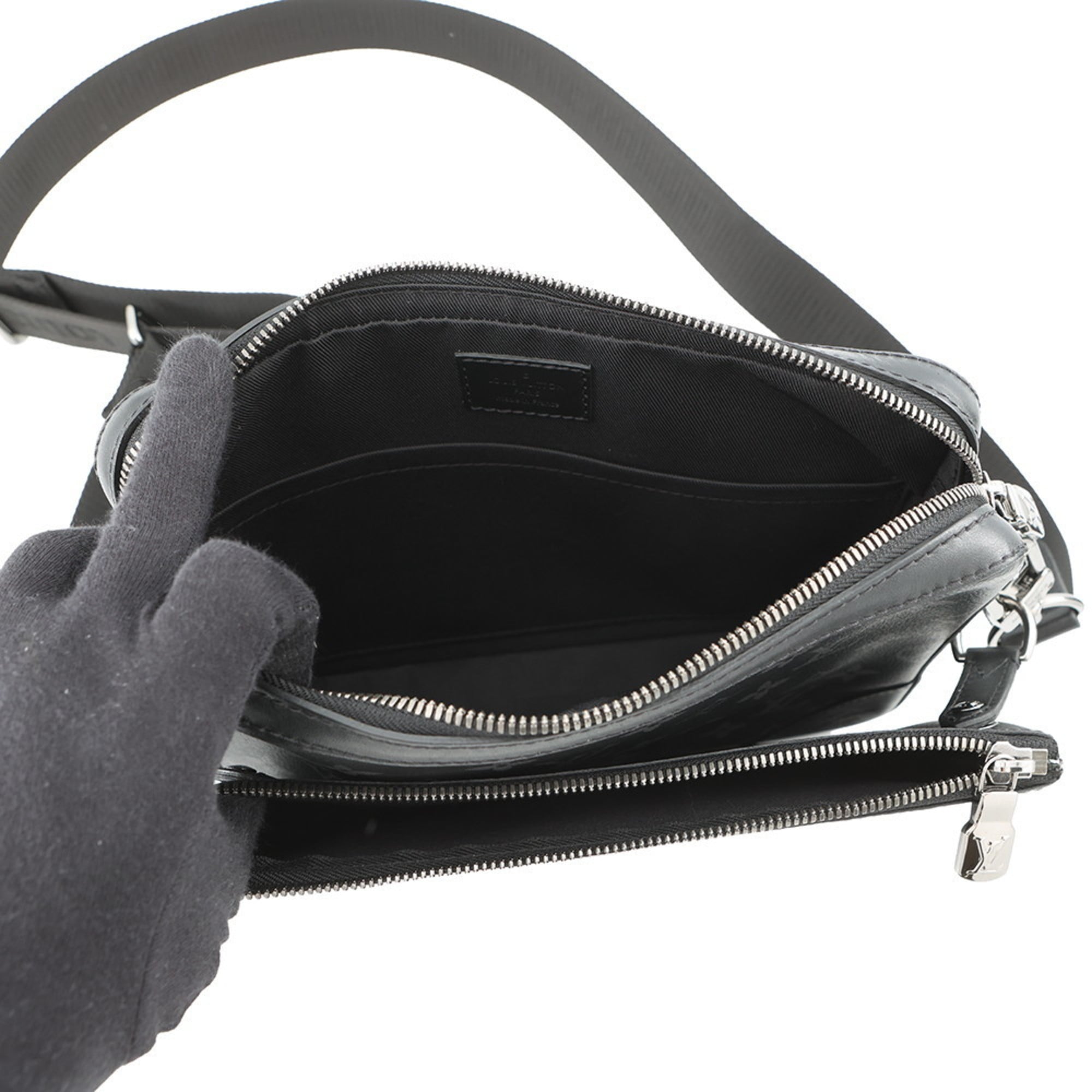 Louis Vuitton Black Monogram Eclipse Monogram Reverse Noir Monogram Eclipse Monogram Reverse Shoulder Bag