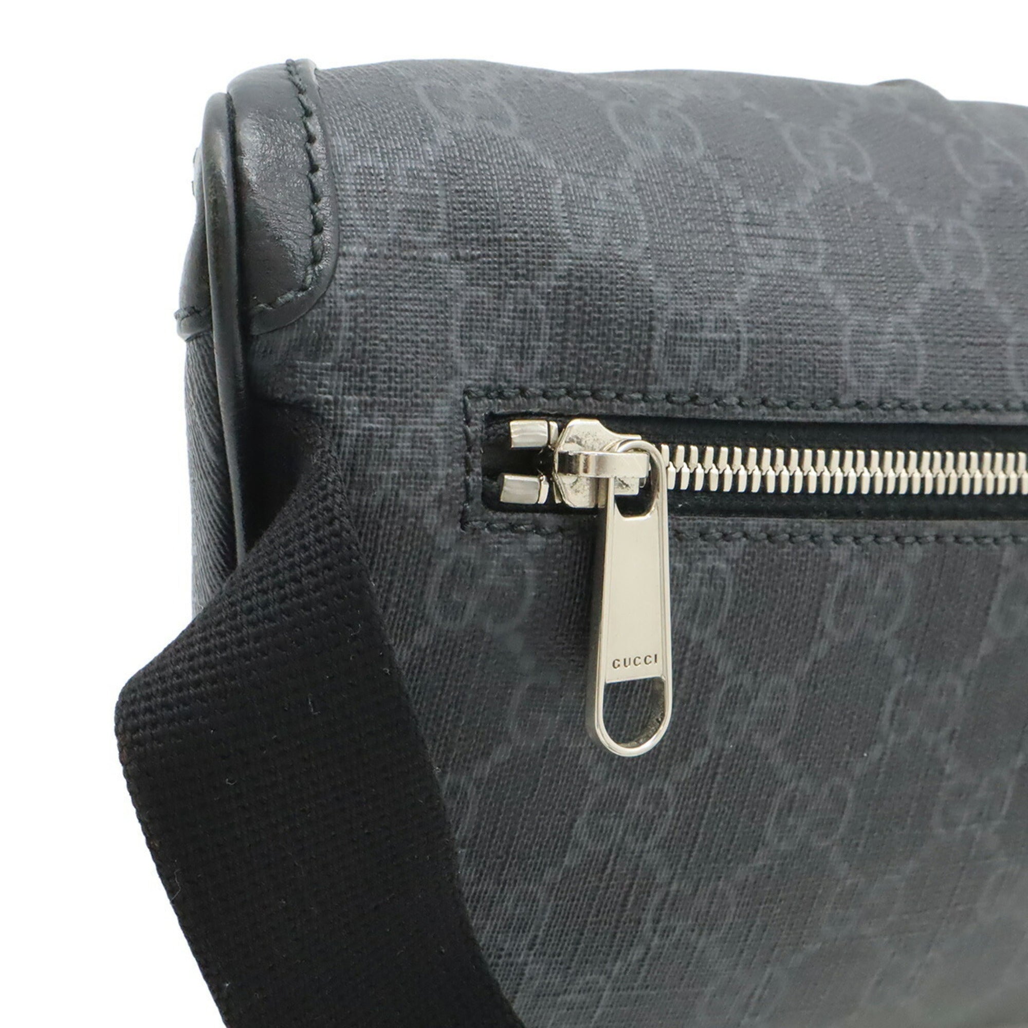 Gucci Black Dark Gray Gg Supreme Leather Fanny Pack (Pre-Owned)