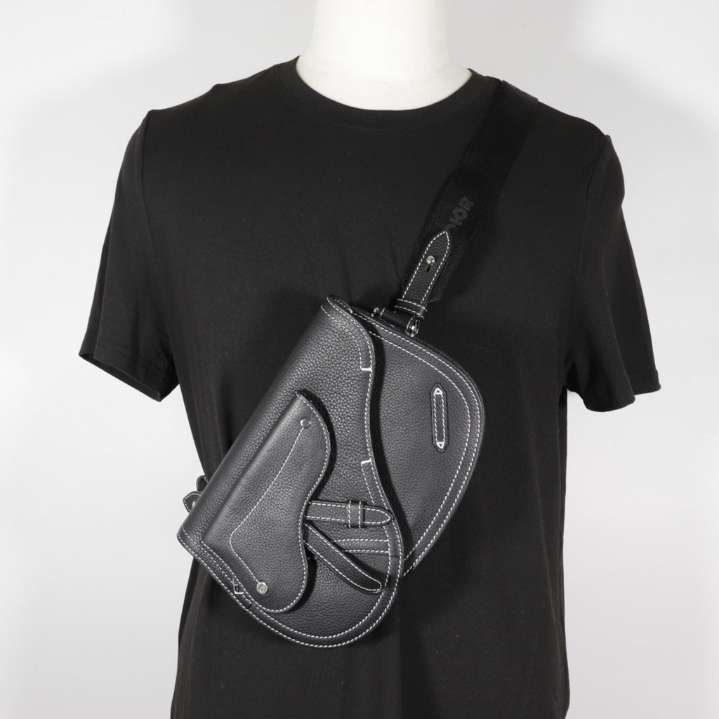 Christian Dior Black Leather Sling Bag (Pre-Owned)