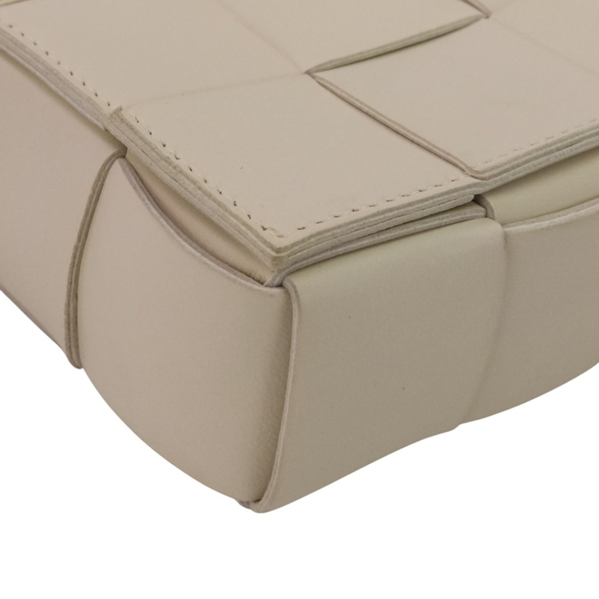 Bottega Veneta White Leather Shoulder Bag