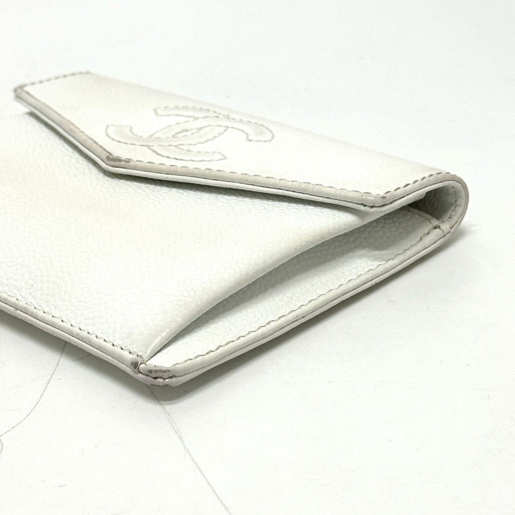 Chanel White Grained Calfskin Wallet (Bi-Fold)