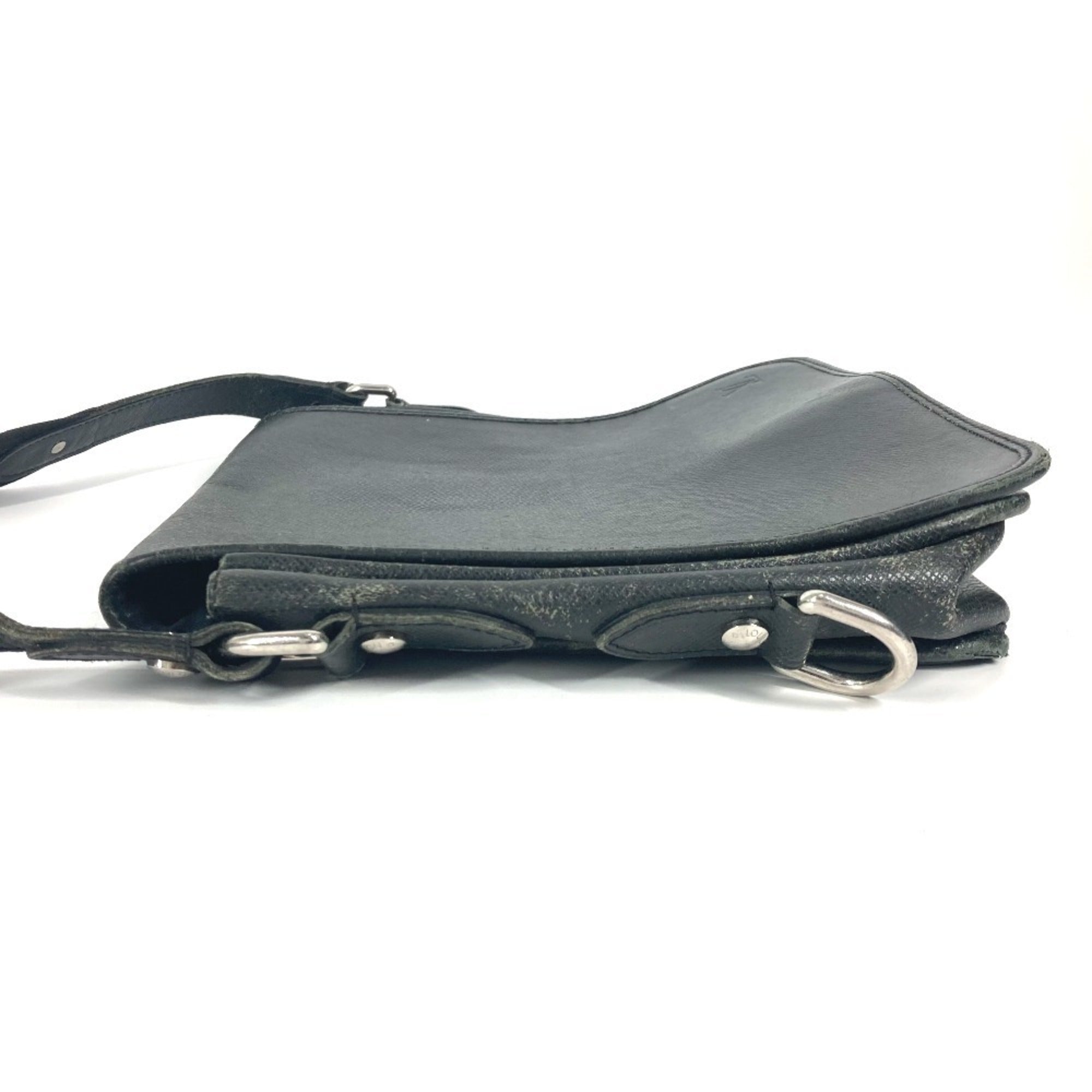 Louis Vuitton Ardoise Black Taiga Leather Shoulder Bag