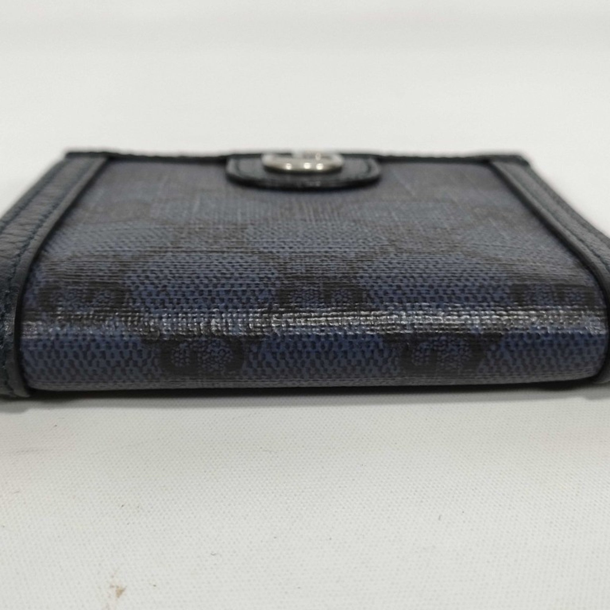 Gucci Gg Supreme Black Pvc Leather Wallet (Bi-Fold) (Pre-Owned)