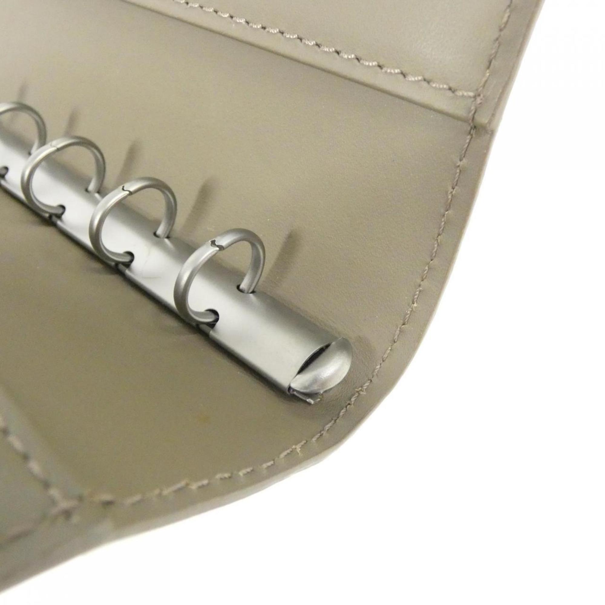Louis Vuitton Pepper (Poivre) Leather