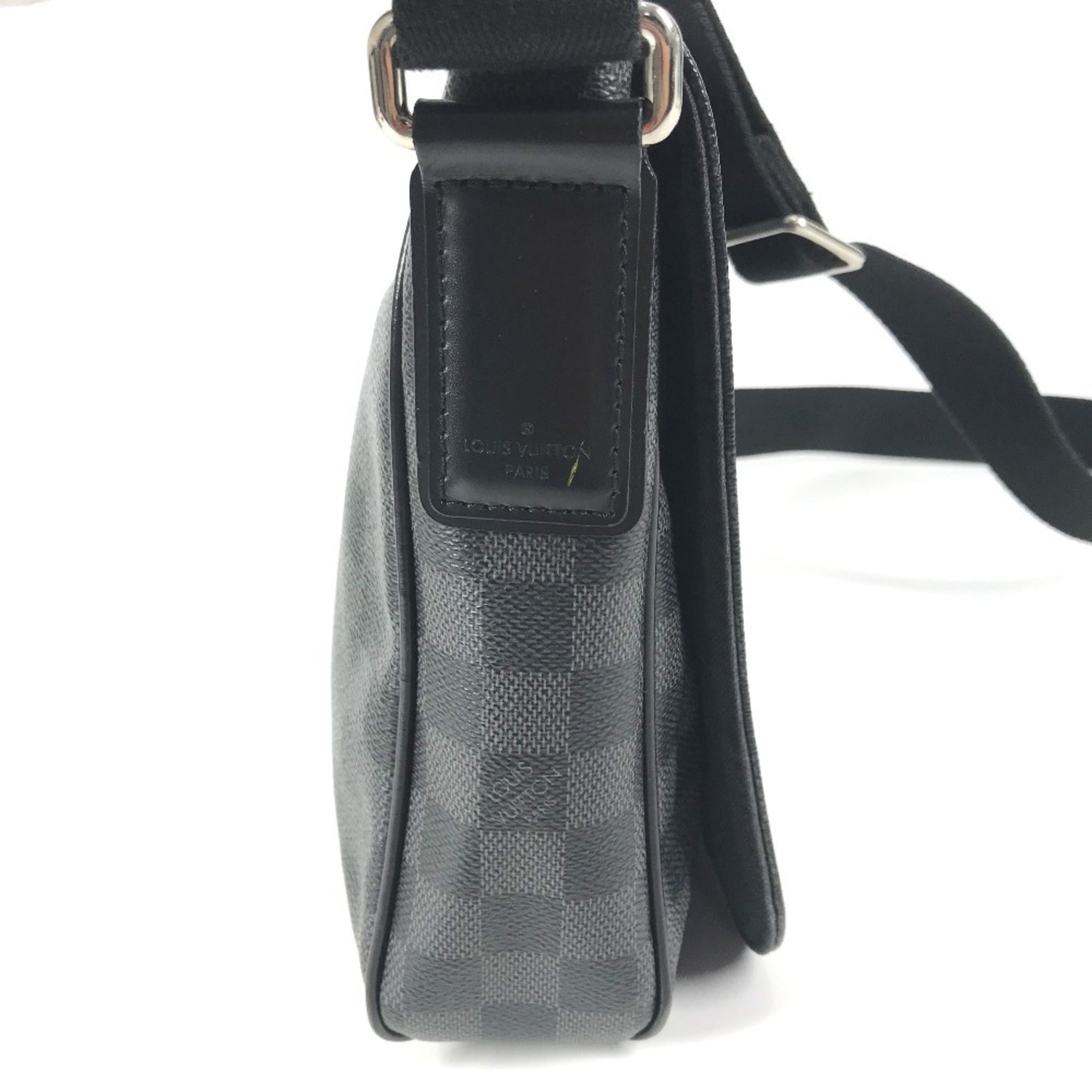 Louis Vuitton Black Damier Graphite Messenger Bag Shoulder Bag